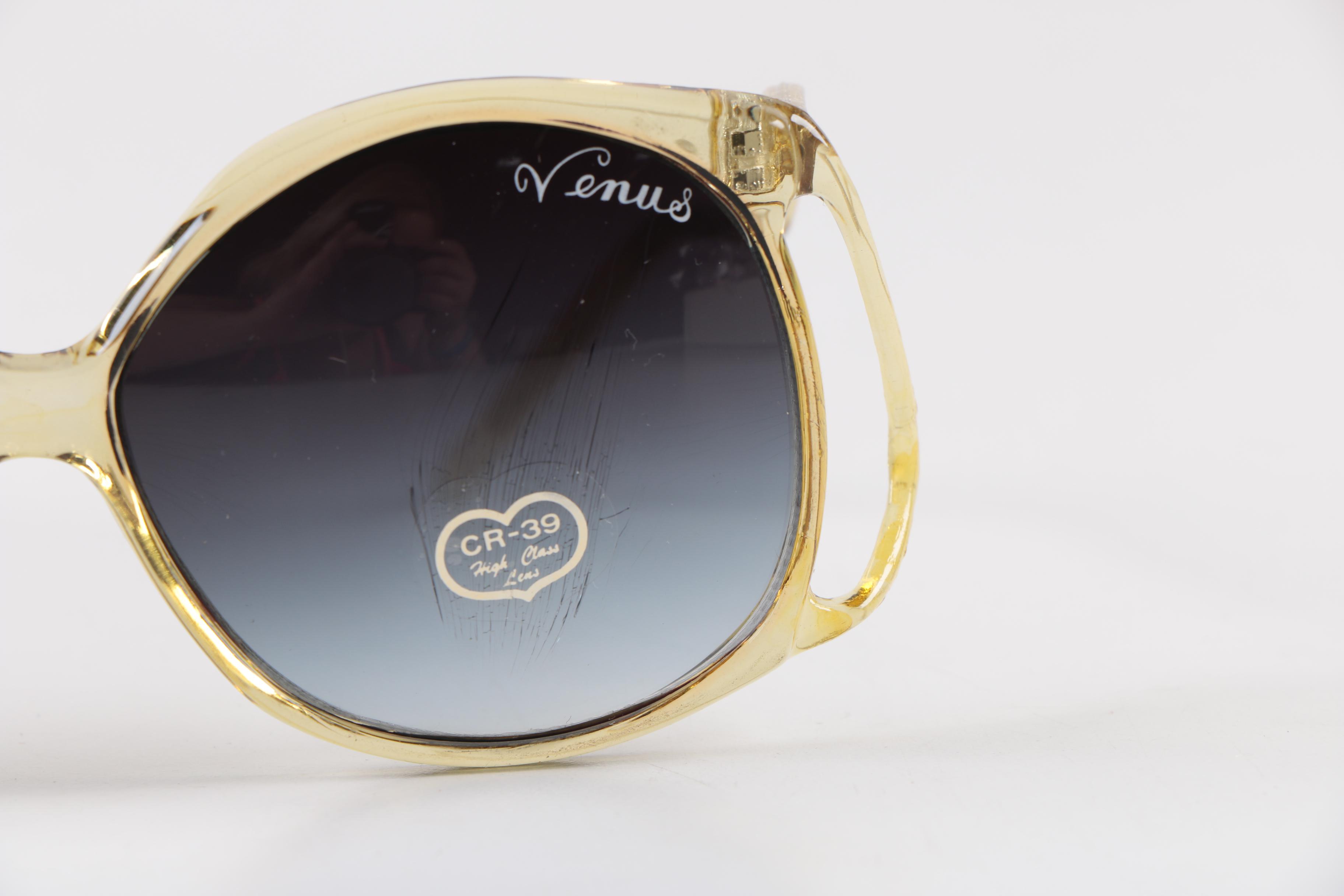 Women's Vintage Sunglasses