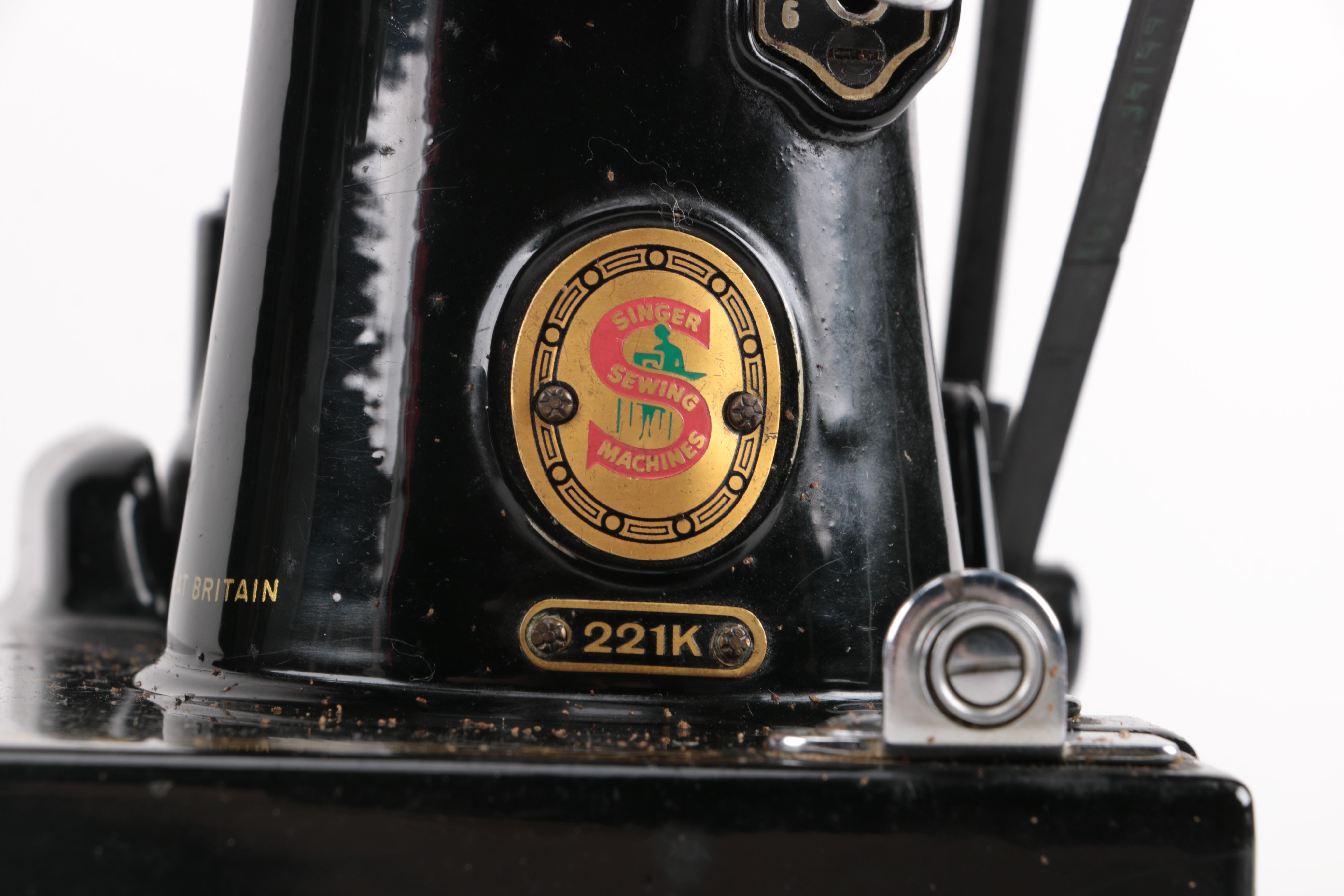 Circa 1950 Singer Featherweight 221K Sewing Machine