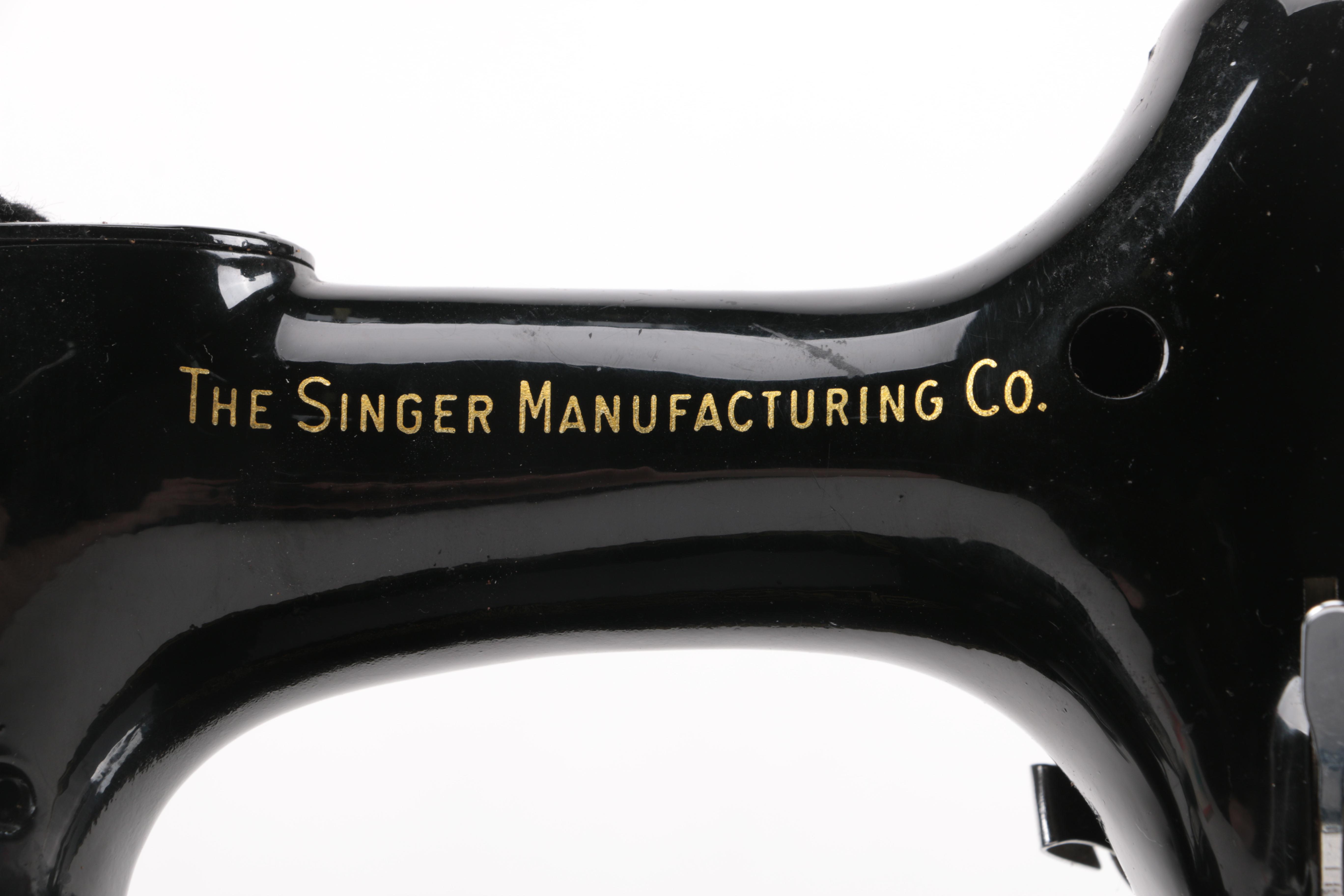 Circa 1950 Singer Featherweight 221K Sewing Machine