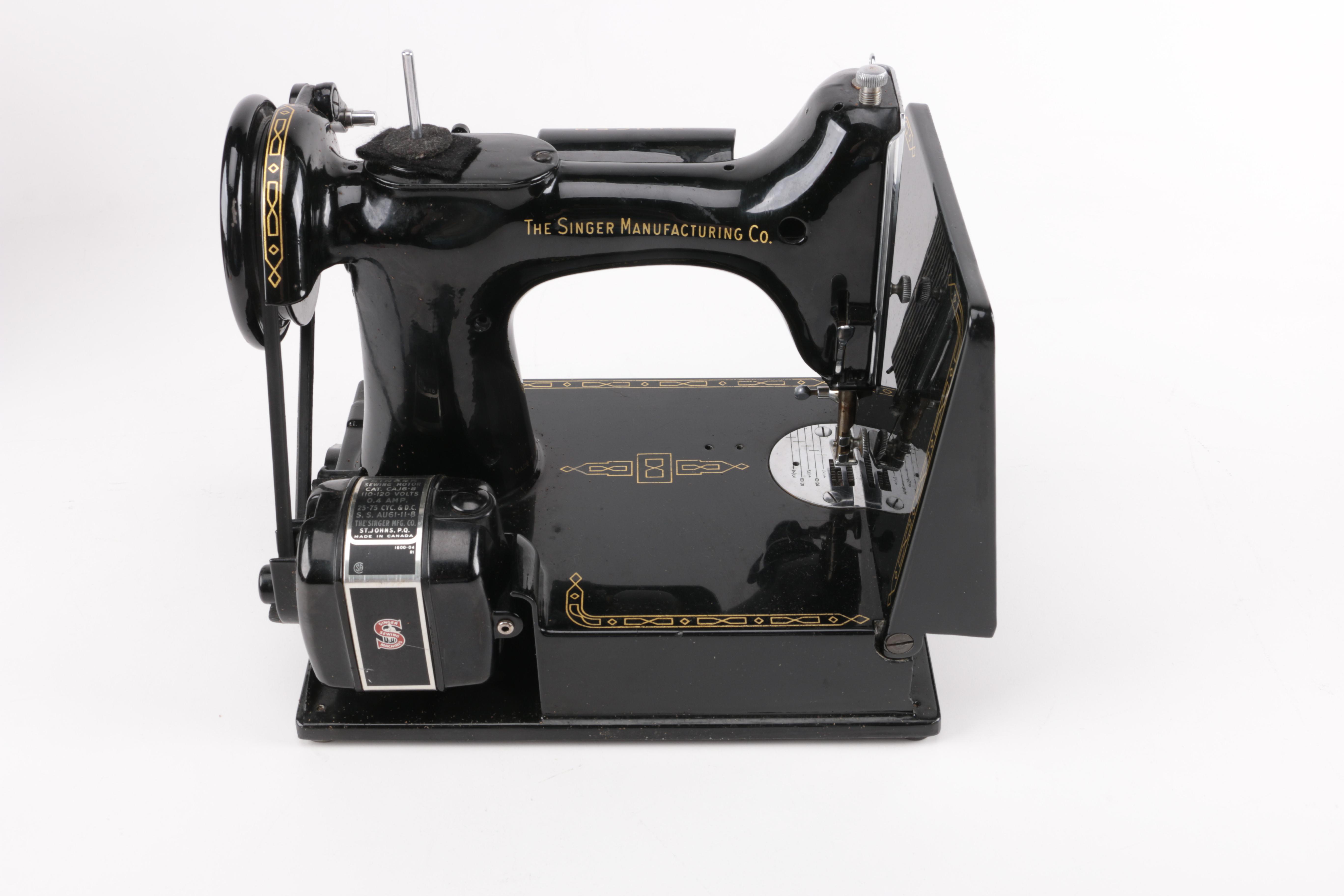 Circa 1950 Singer Featherweight 221K Sewing Machine