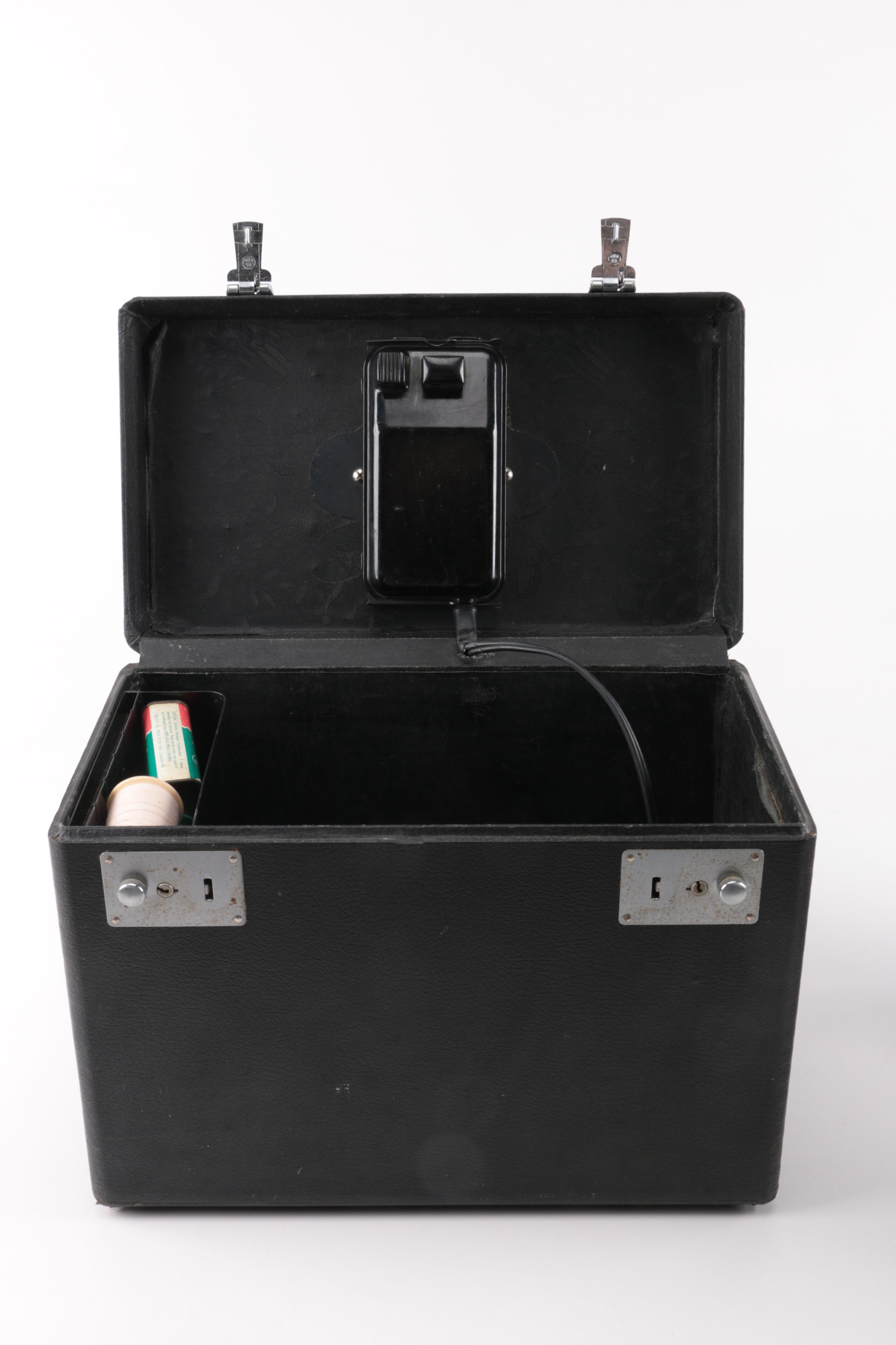 Circa 1950 Singer Featherweight 221K Sewing Machine