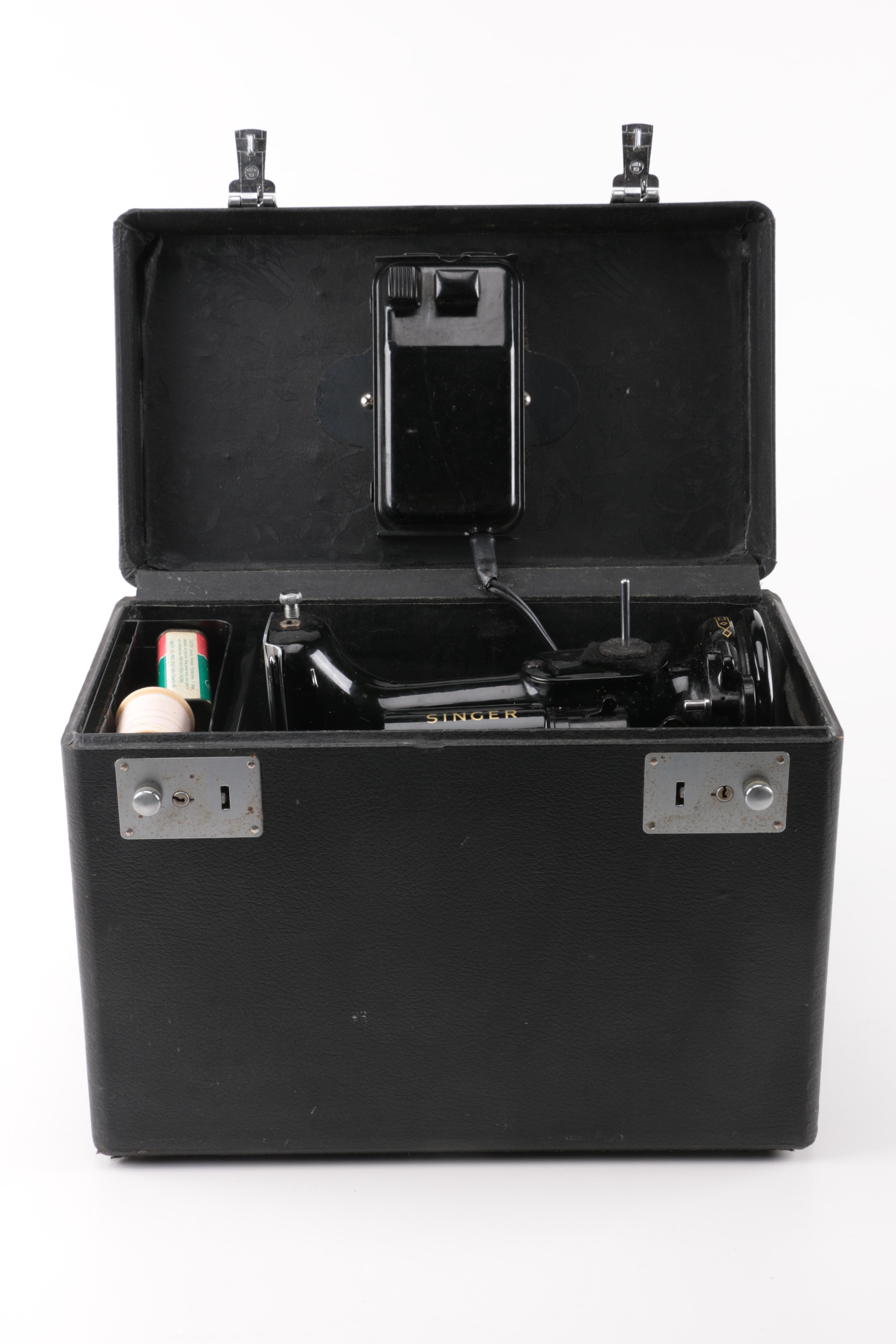 Circa 1950 Singer Featherweight 221K Sewing Machine