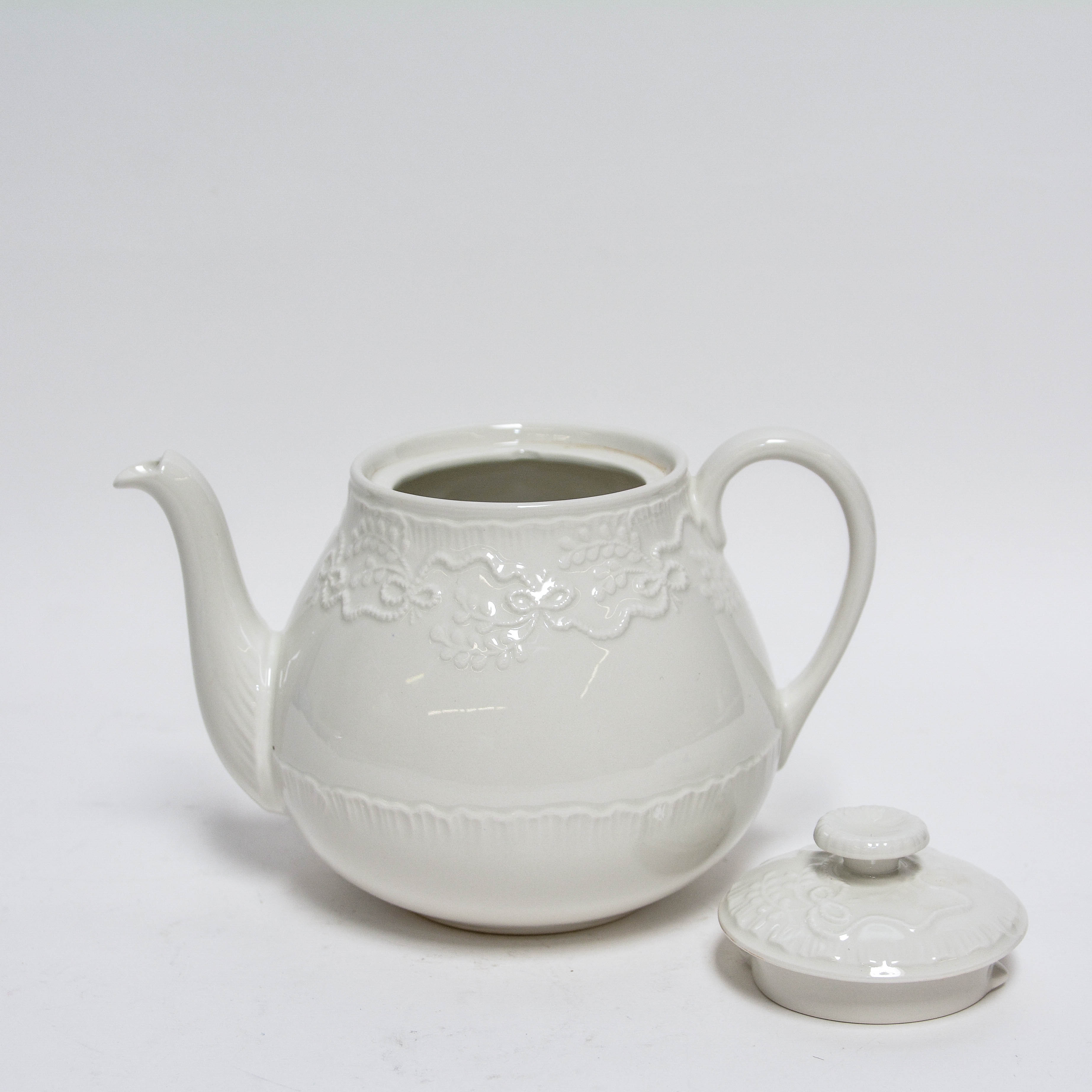 Ralph Lauren for Wedgwood "Claire" China Set