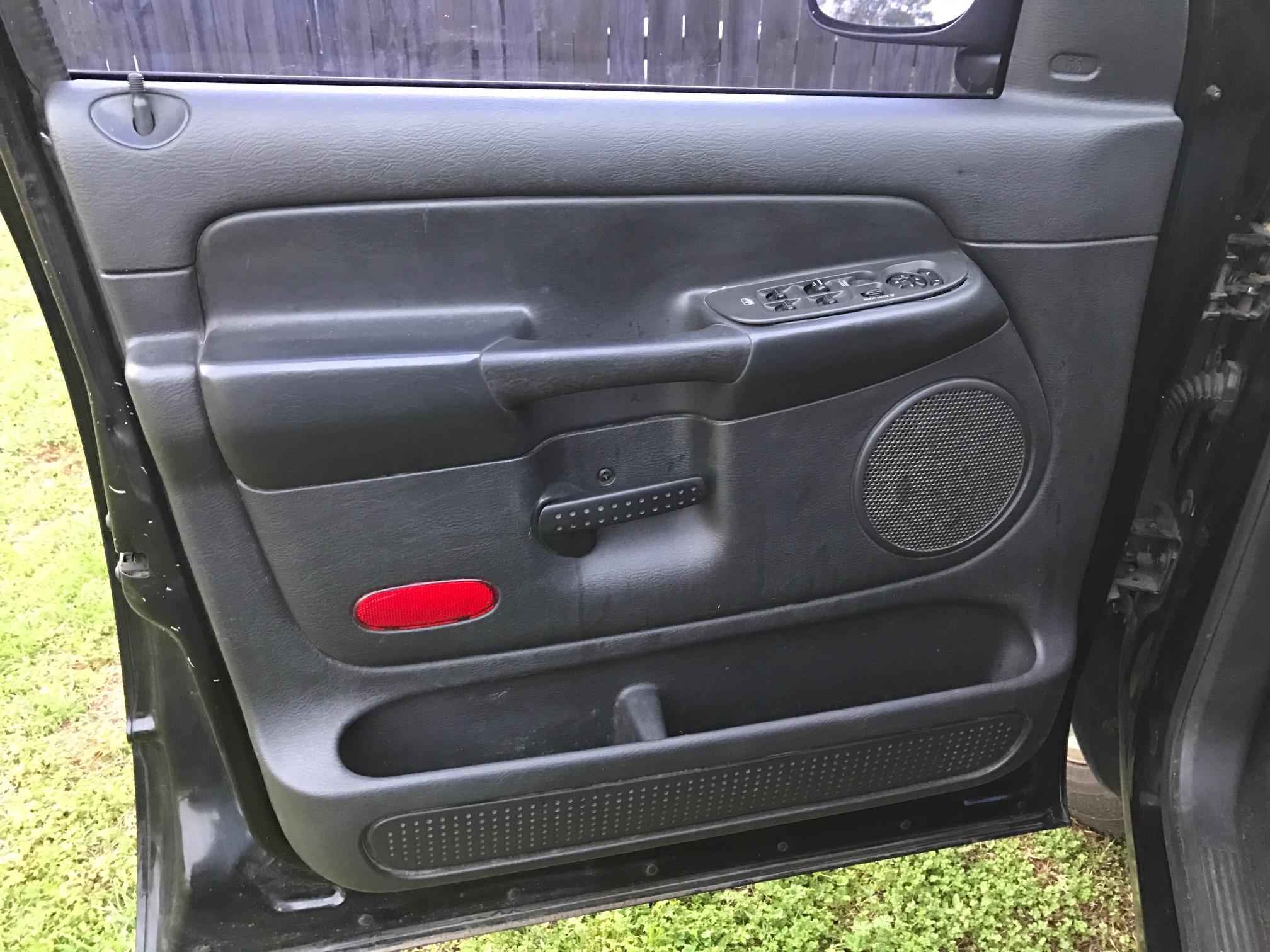 2004 Dodge Ram 1500 Pickup Truck