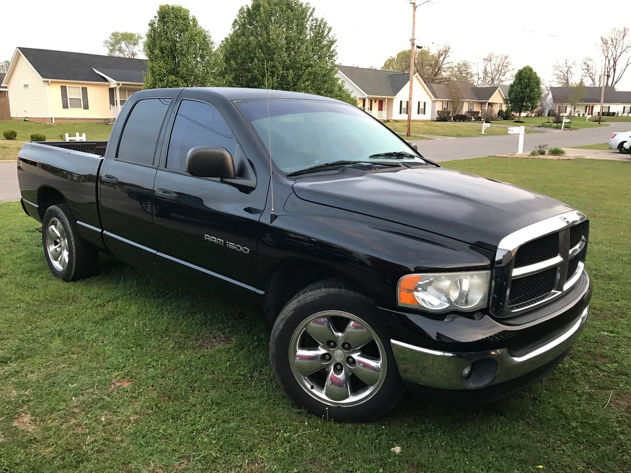 2004 Dodge Ram 1500 Pickup Truck