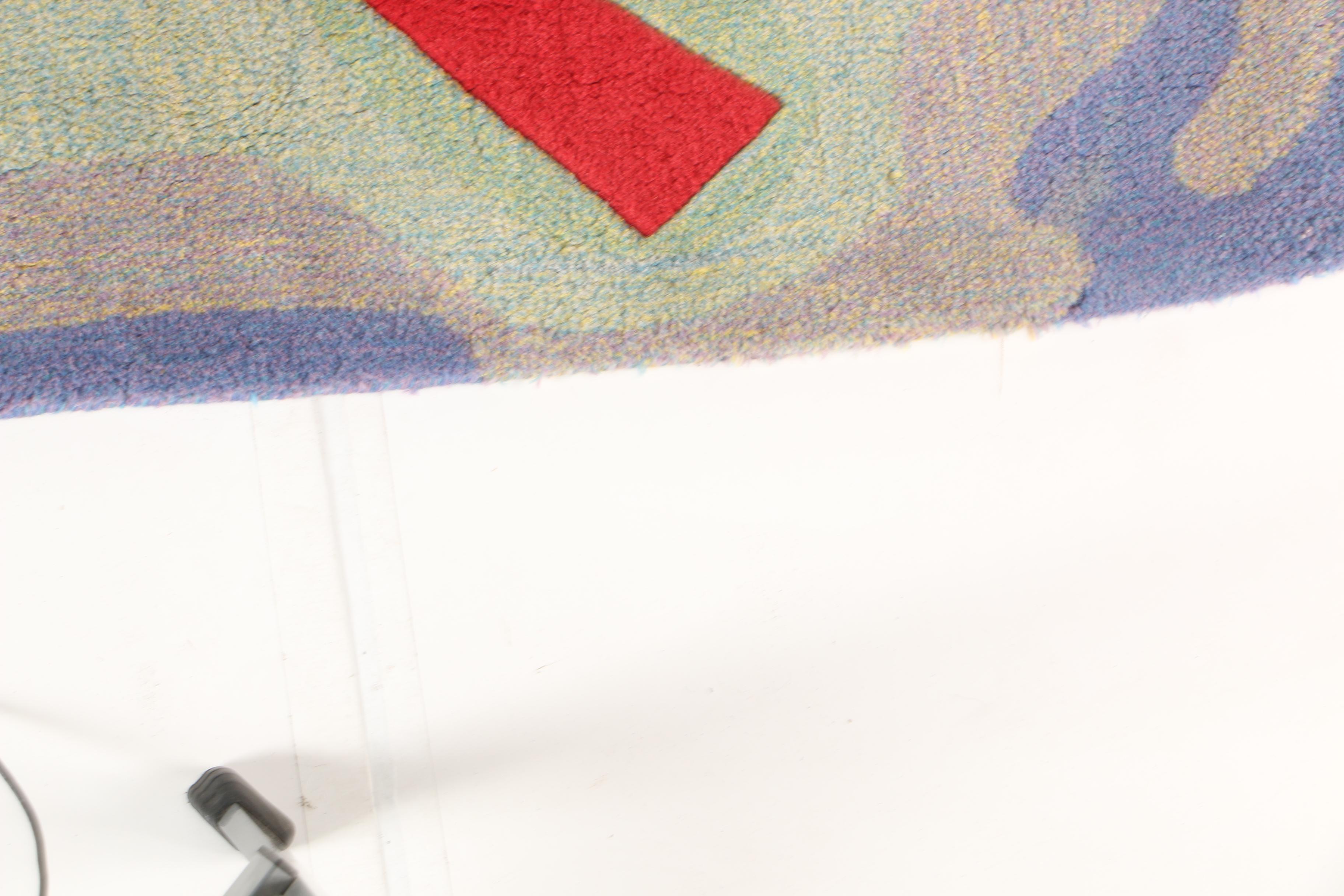 Guggenheim Art Collection Hand-Tufted Nourison Area Rug