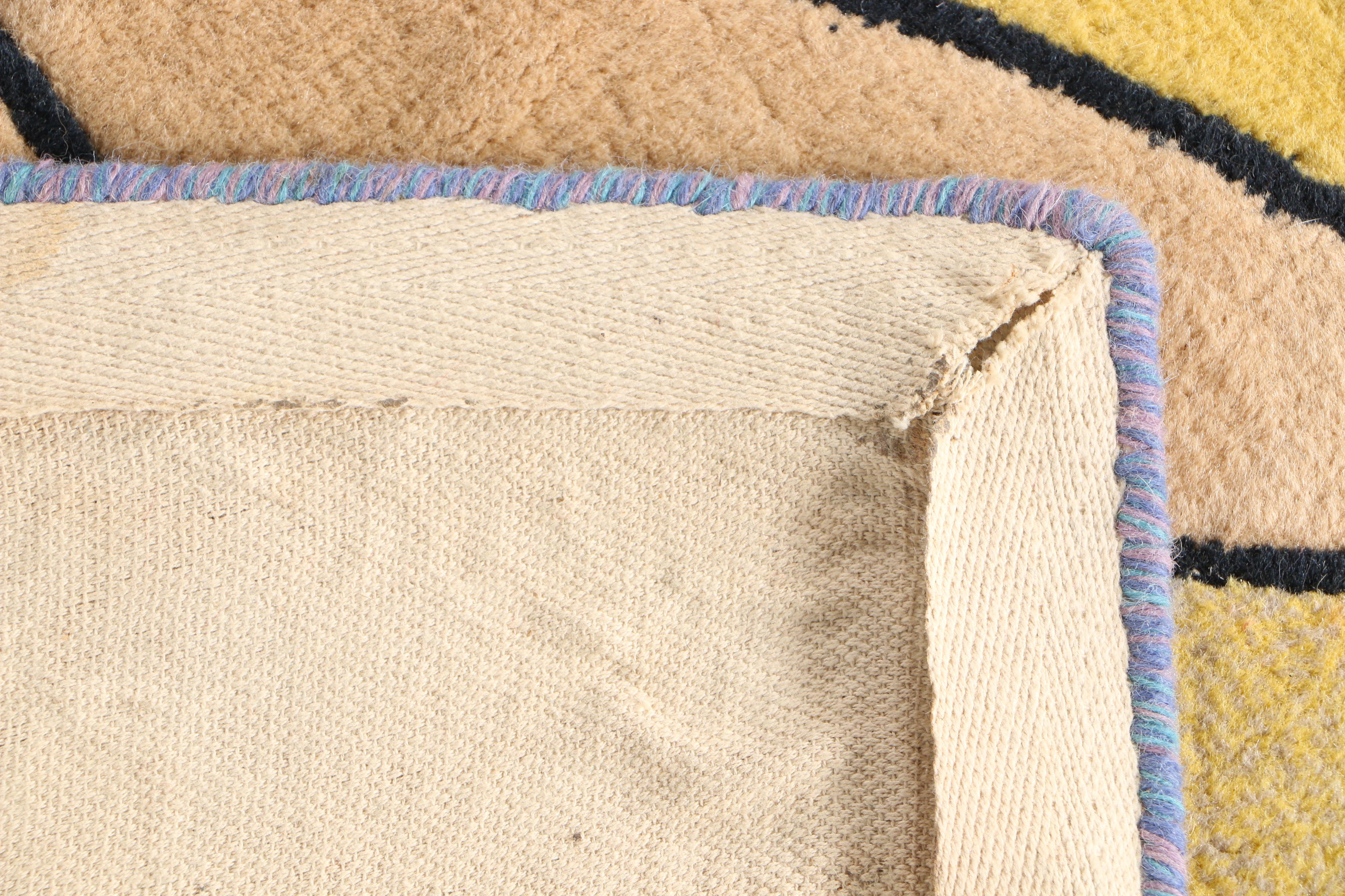 Guggenheim Art Collection Hand-Tufted Nourison Area Rug