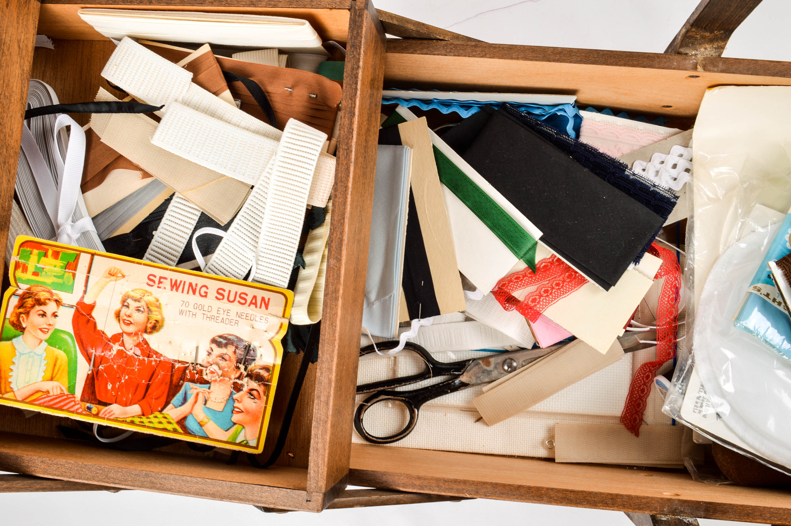 Stommen Bruk Hamar of Norway Sewing  Box and Sewing Accessories