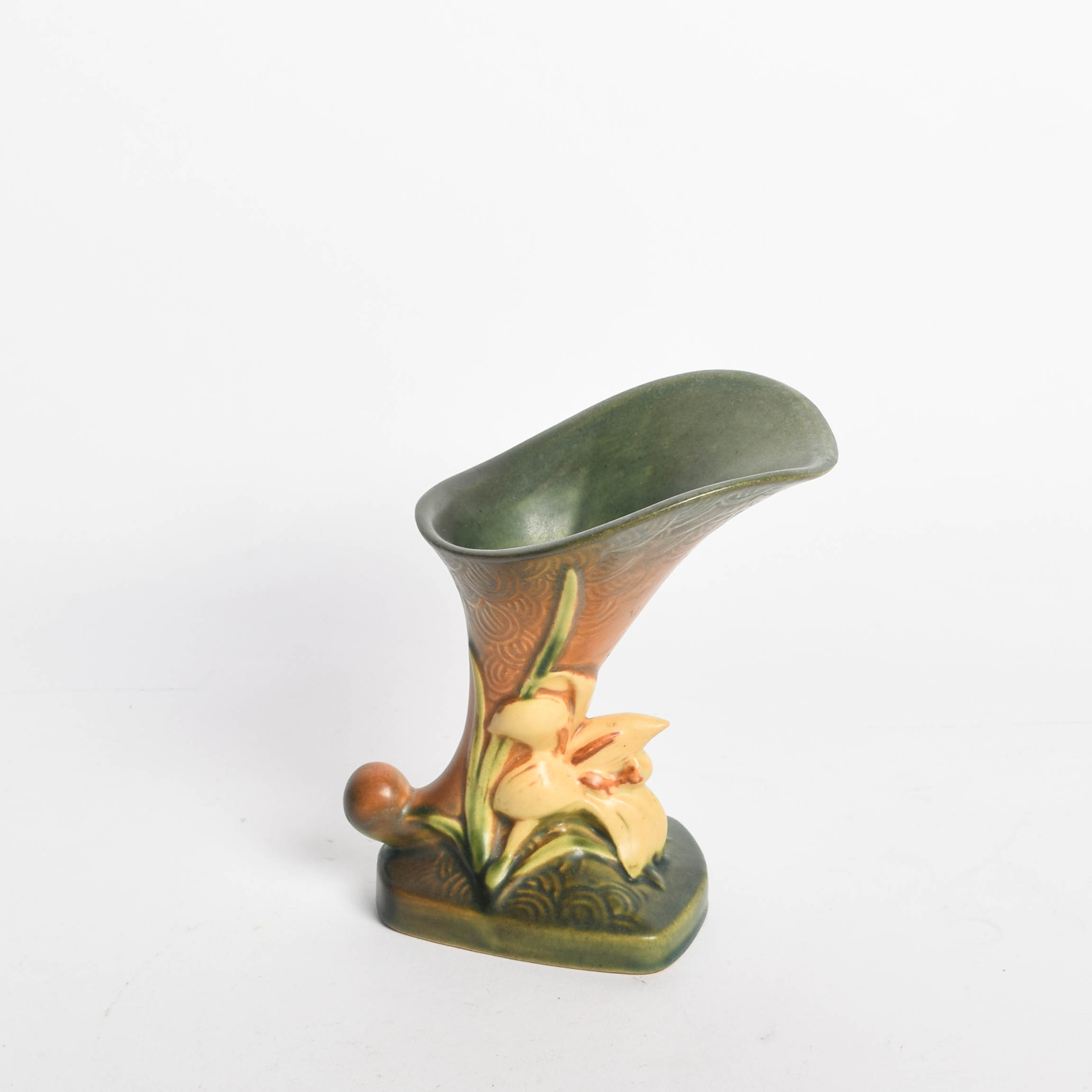 Vintage Roseville "Zephyr Lily" Cornucopia Vase