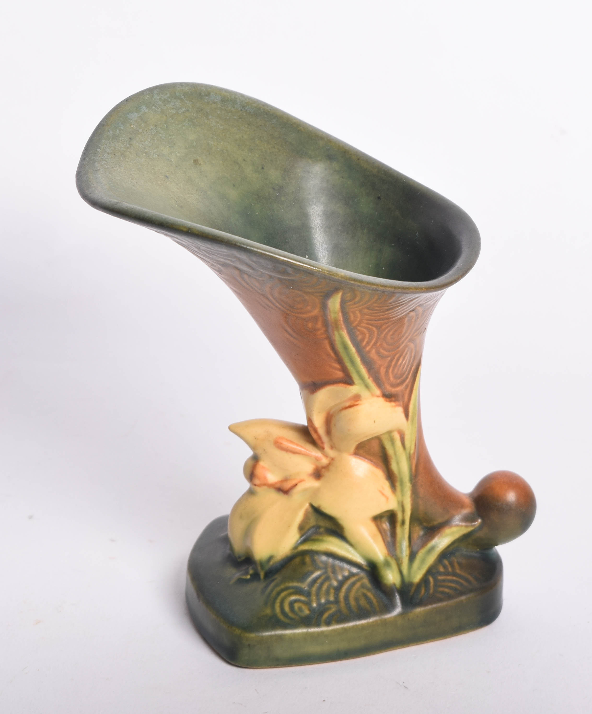 Vintage Roseville "Zephyr Lily" Cornucopia Vase