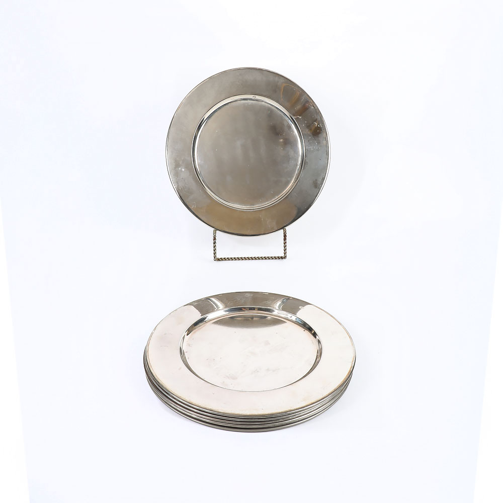 Assortment of Chargers and Tray