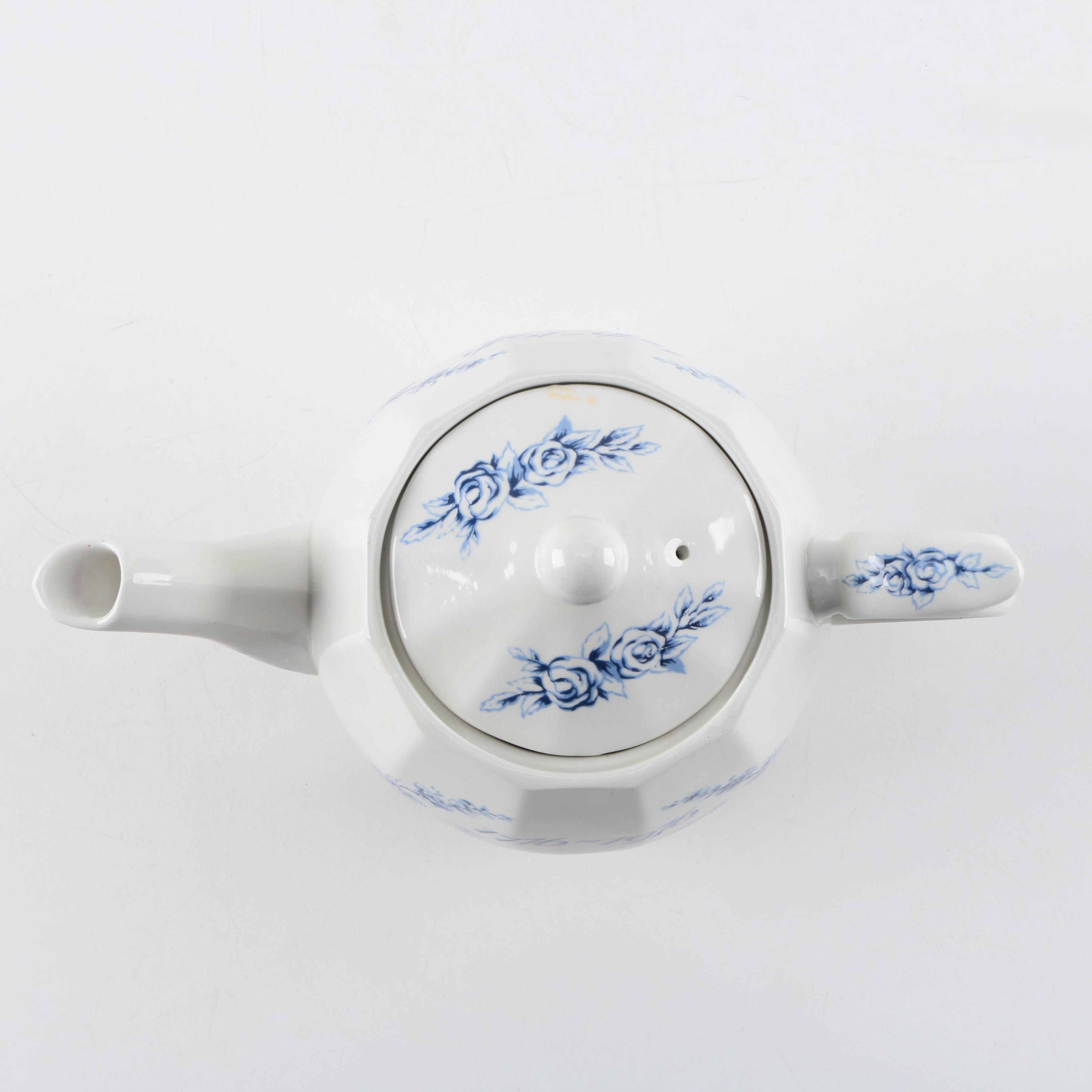 Wood & Sons Biccentennial American Revolution Porcelain Teapot