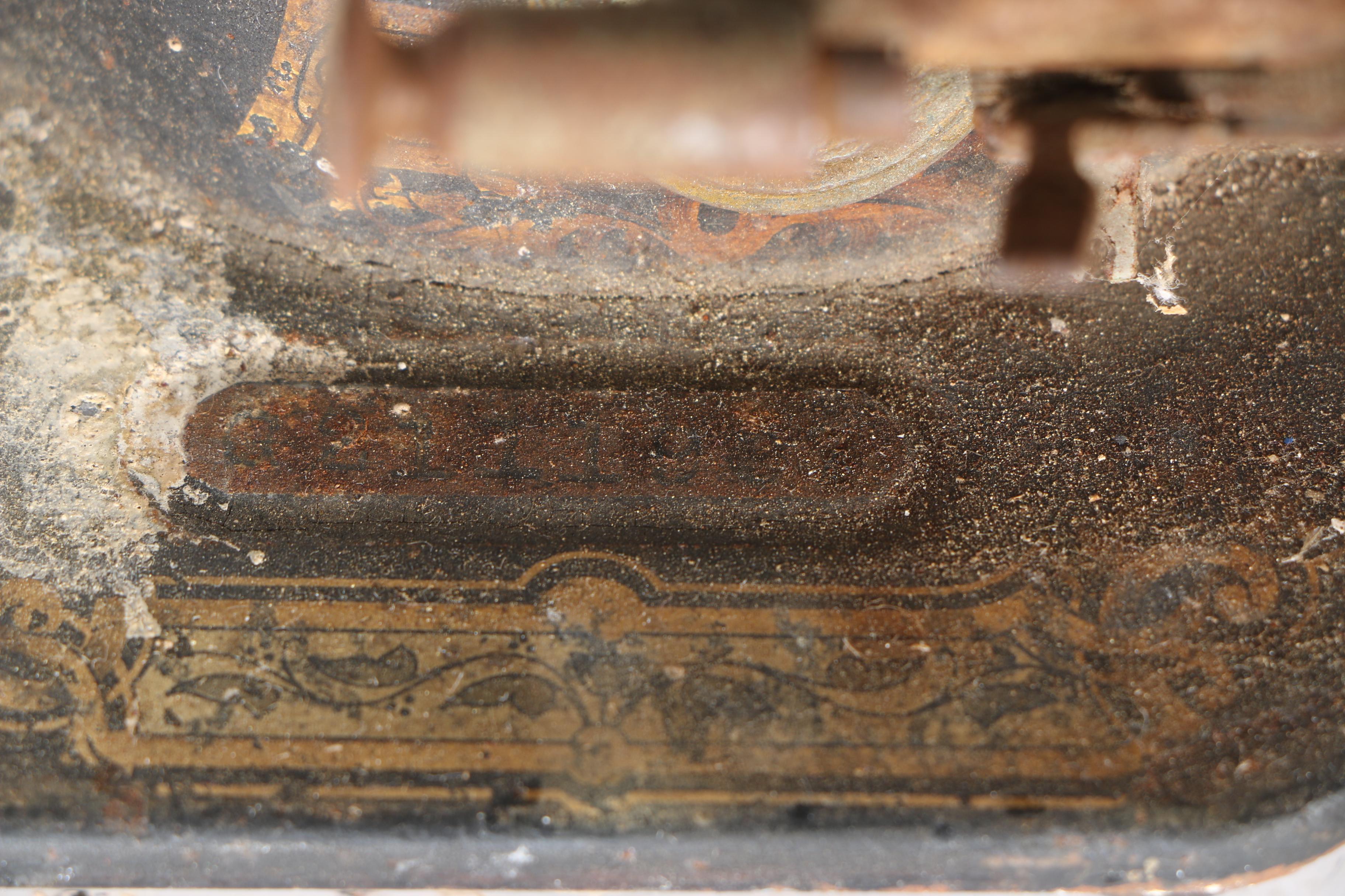 Antique Singer Hand Crank Sewing Machine