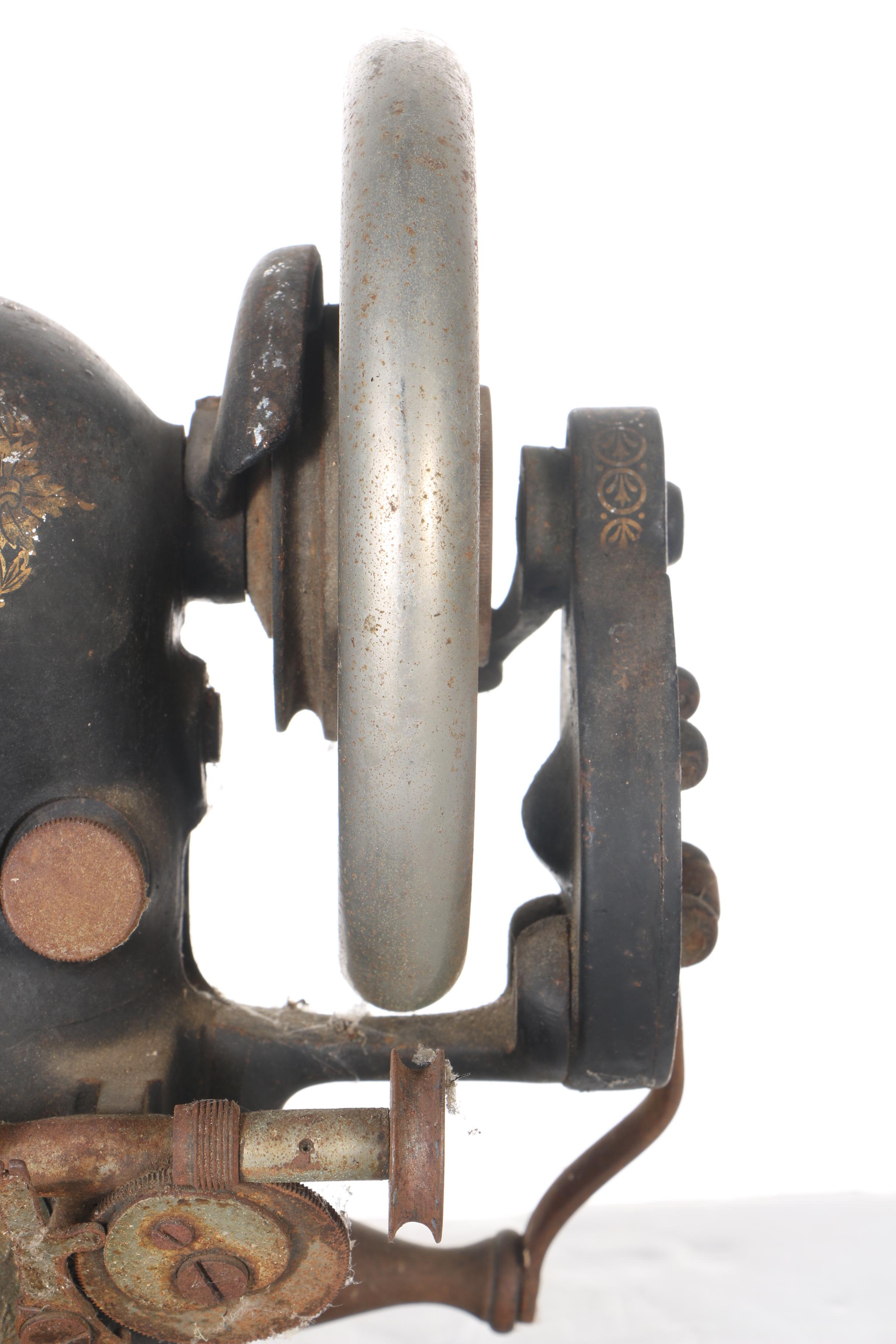 Antique Singer Hand Crank Sewing Machine