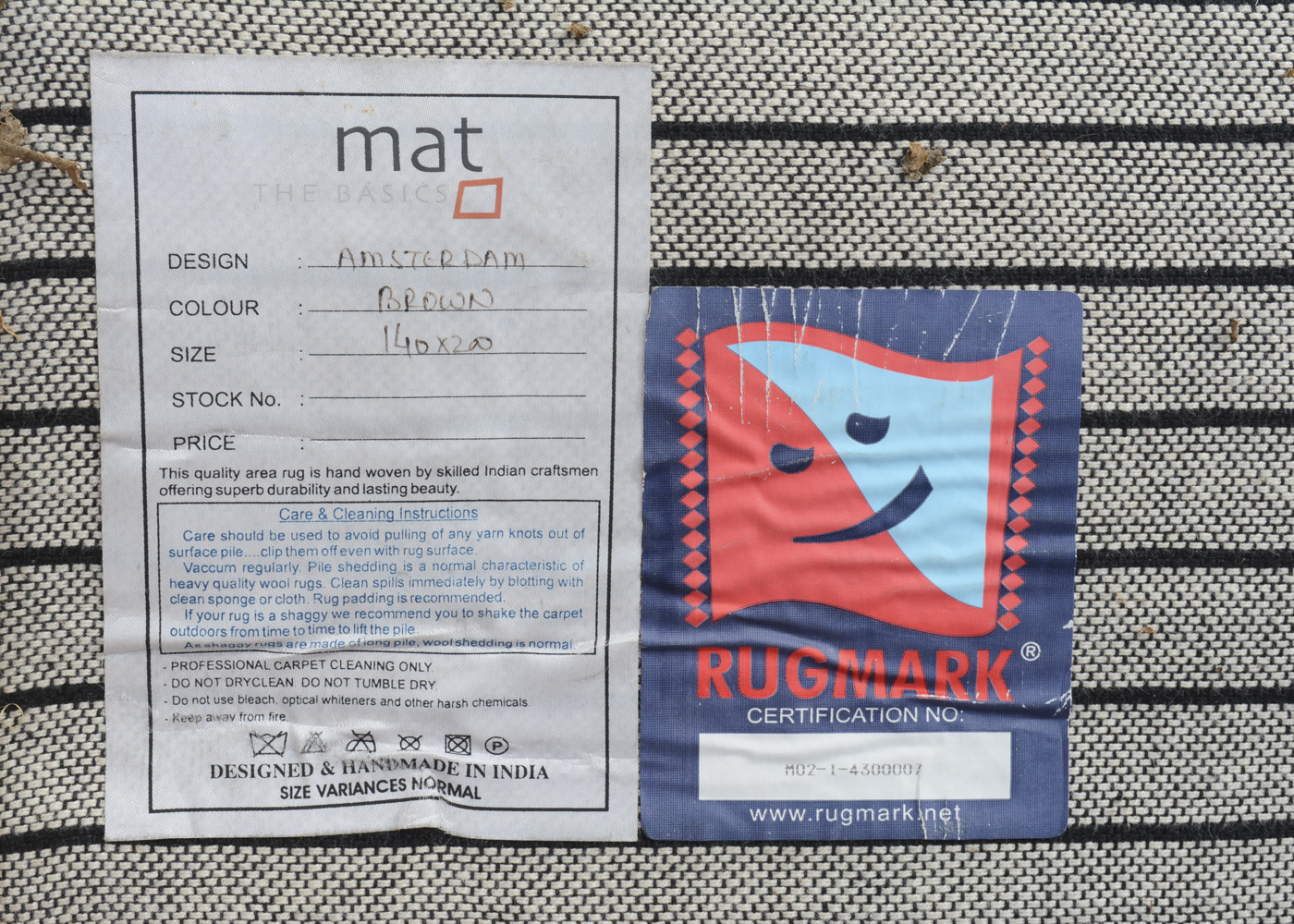 Hand-Tufted Mat the Basics "Amsterdam" Contemporary Area Rug