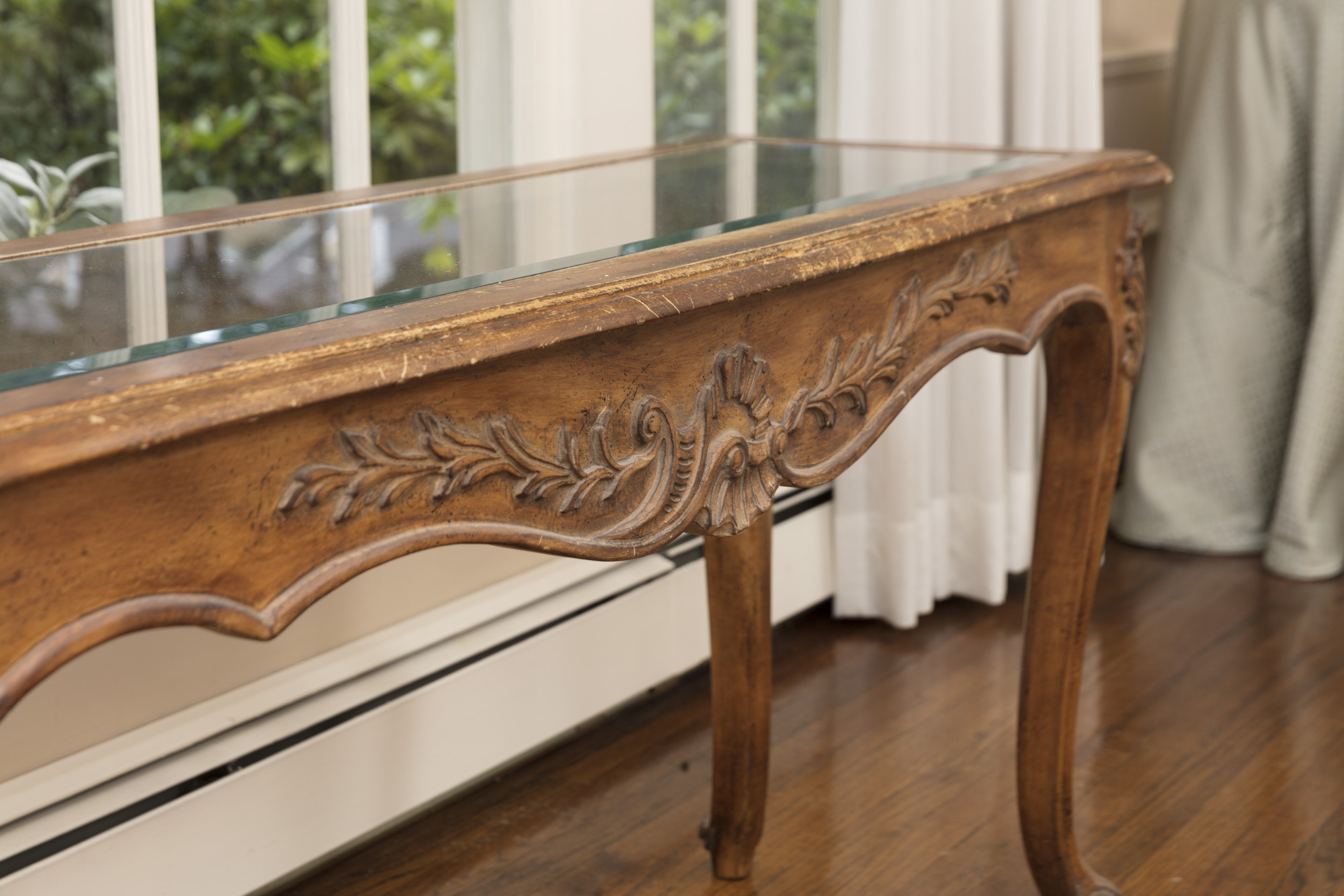 Rococo Style Glass-Topped Sofa Table with Two Footstools
