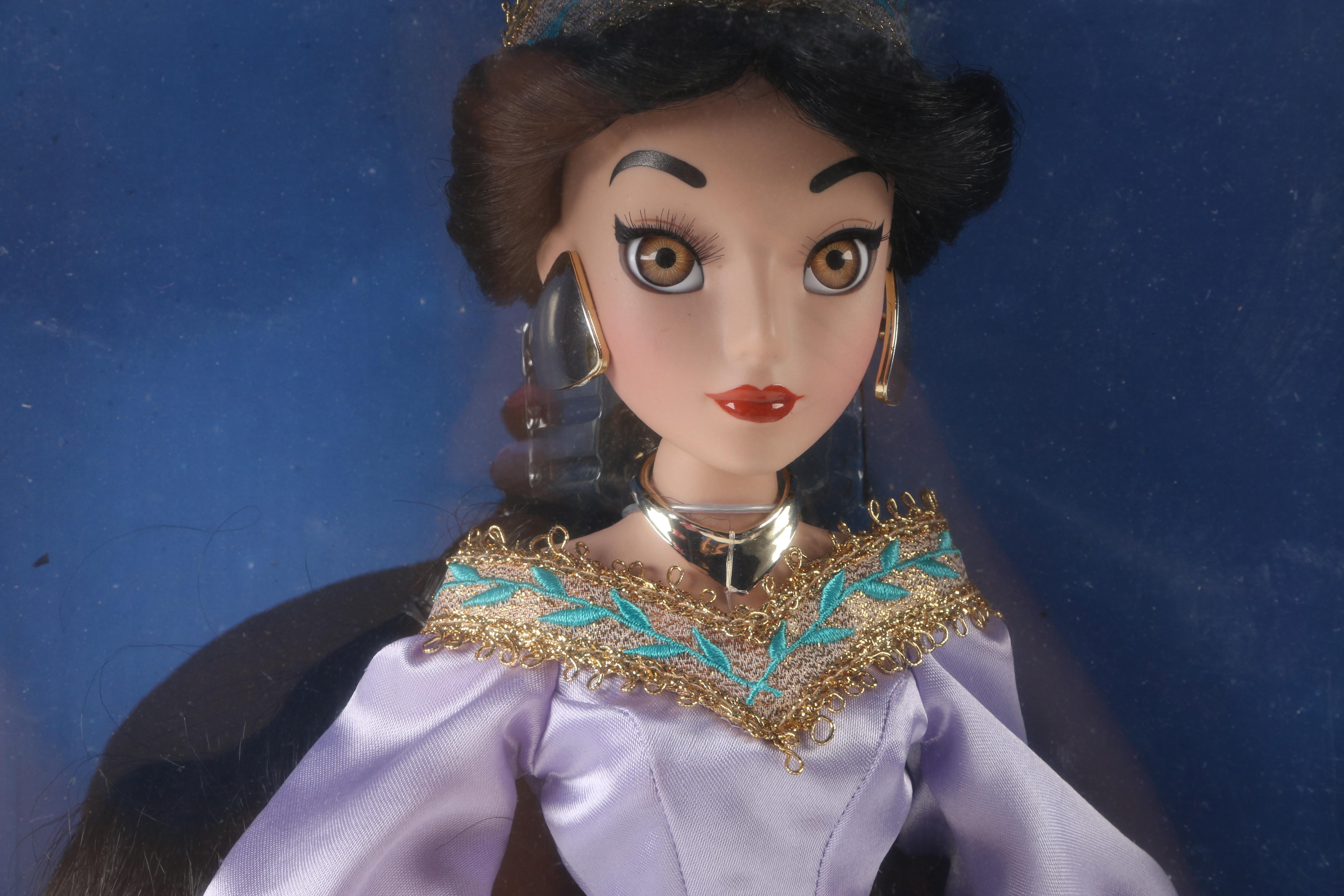 Disney Princess Snow White and Jasmine Porcelain Dolls