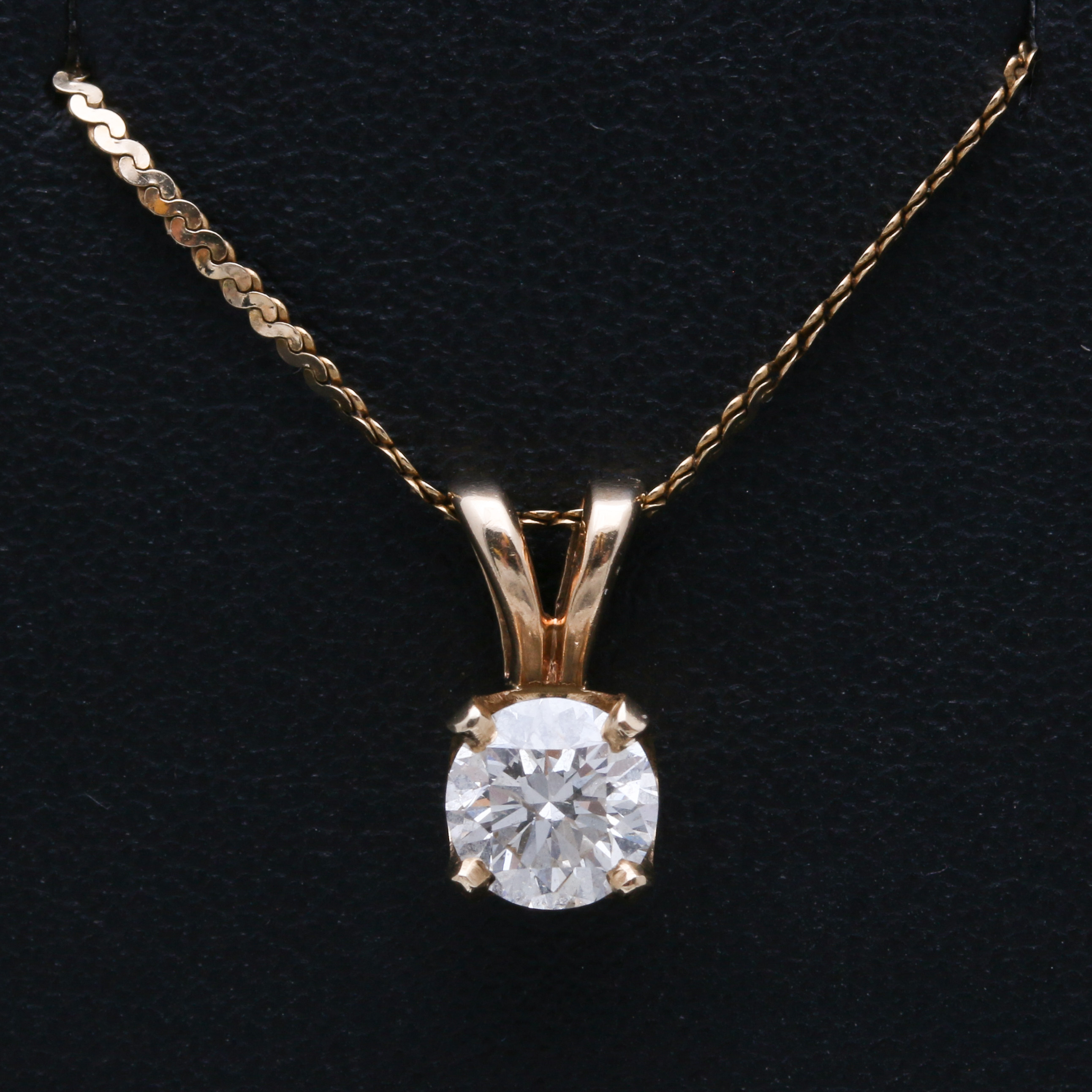 14K Yellow Gold Diamond Pendant Necklace
