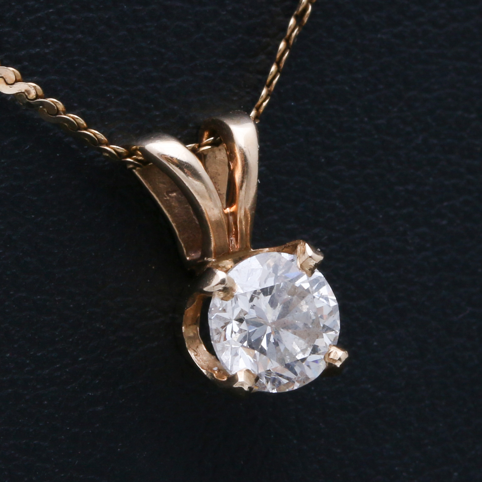 14K Yellow Gold Diamond Pendant Necklace