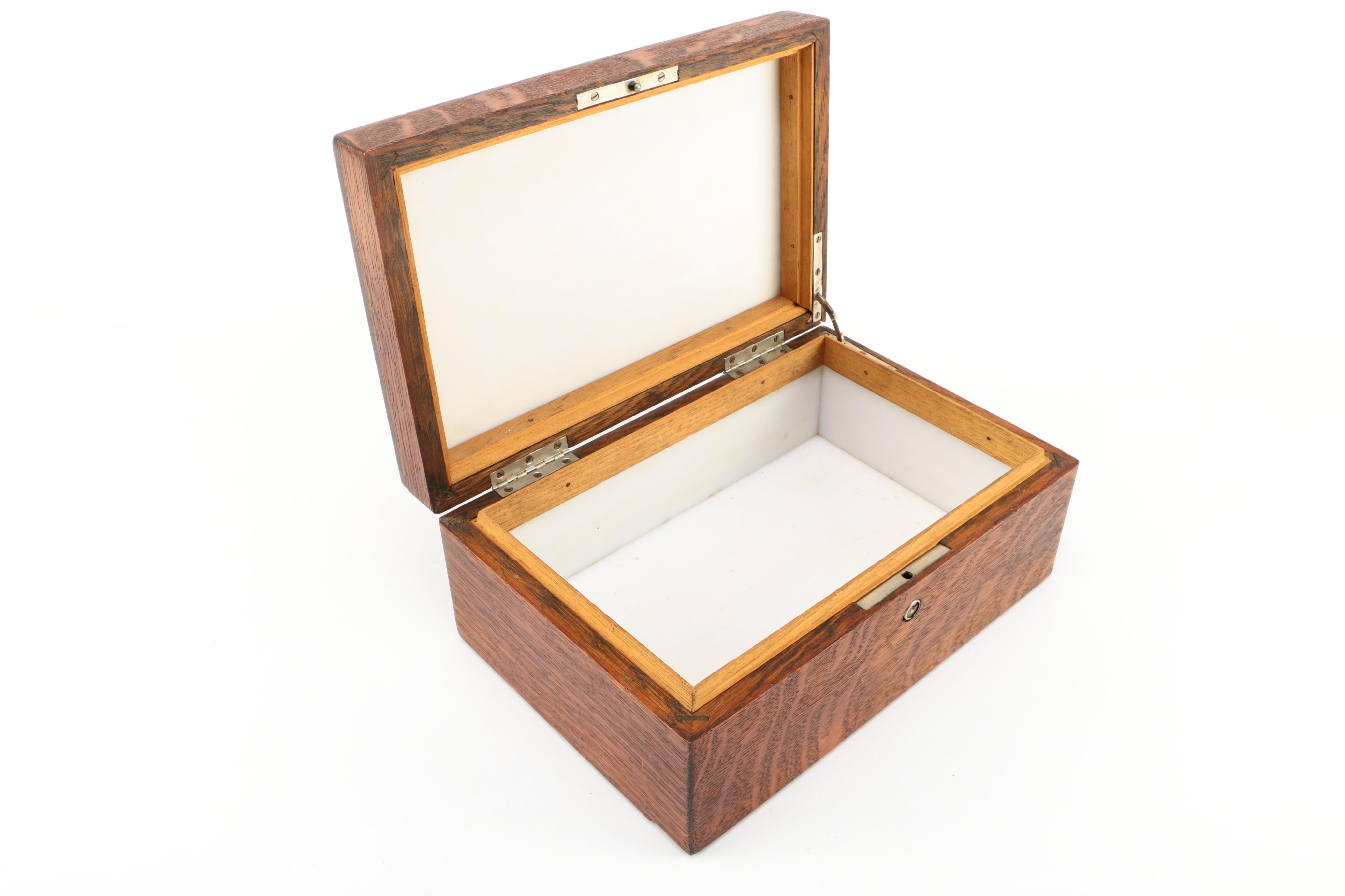Oak Humidor With Smoking Pipes