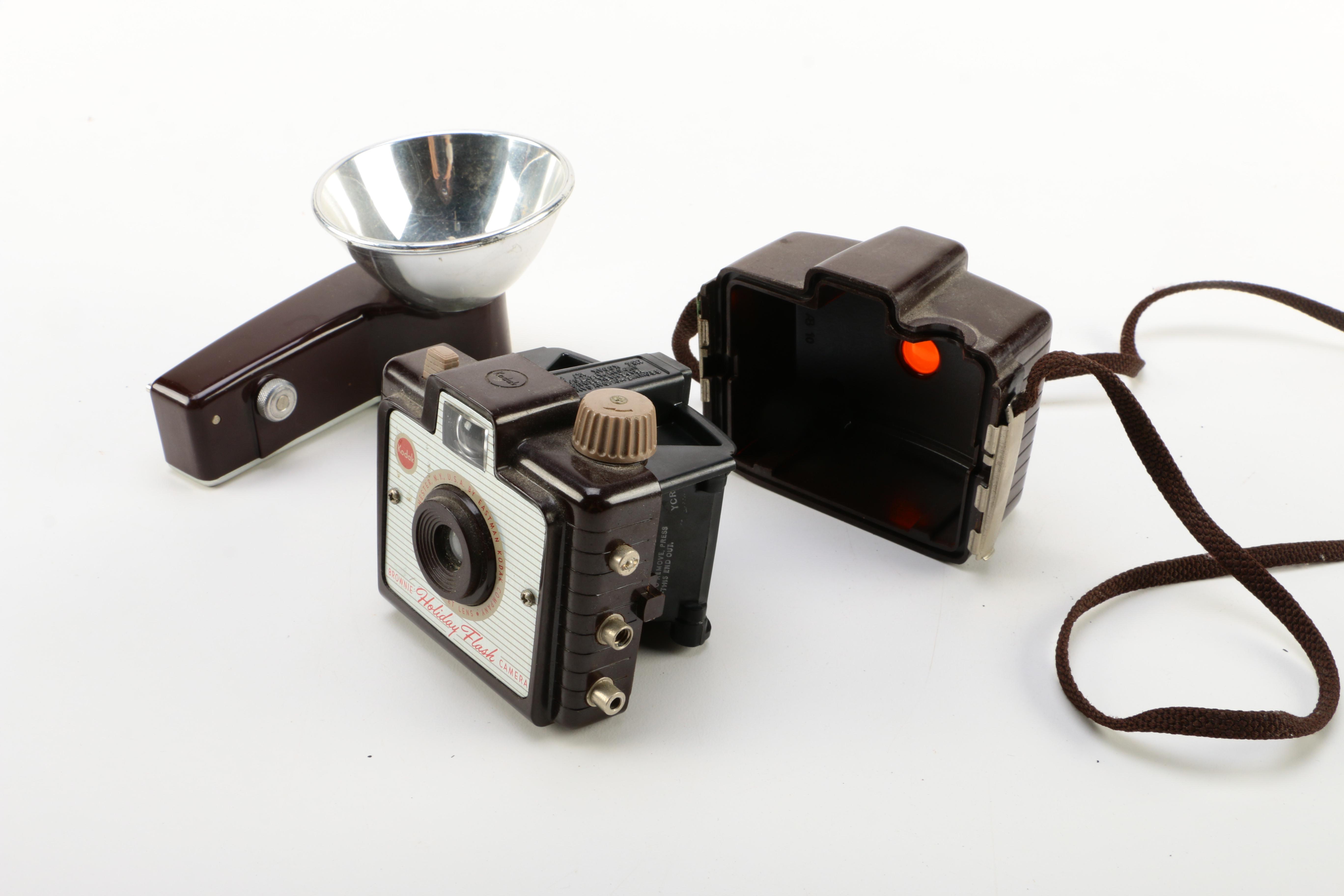 Assortment of Vintage Camera's