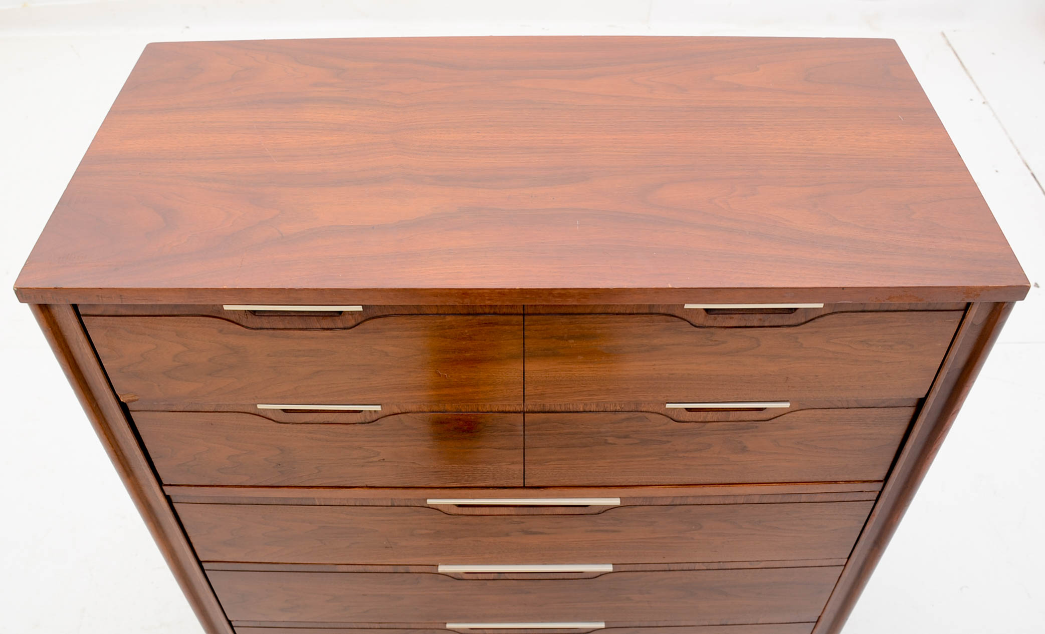 Kent-Coffey Mid Century Modern Chest of Drawers