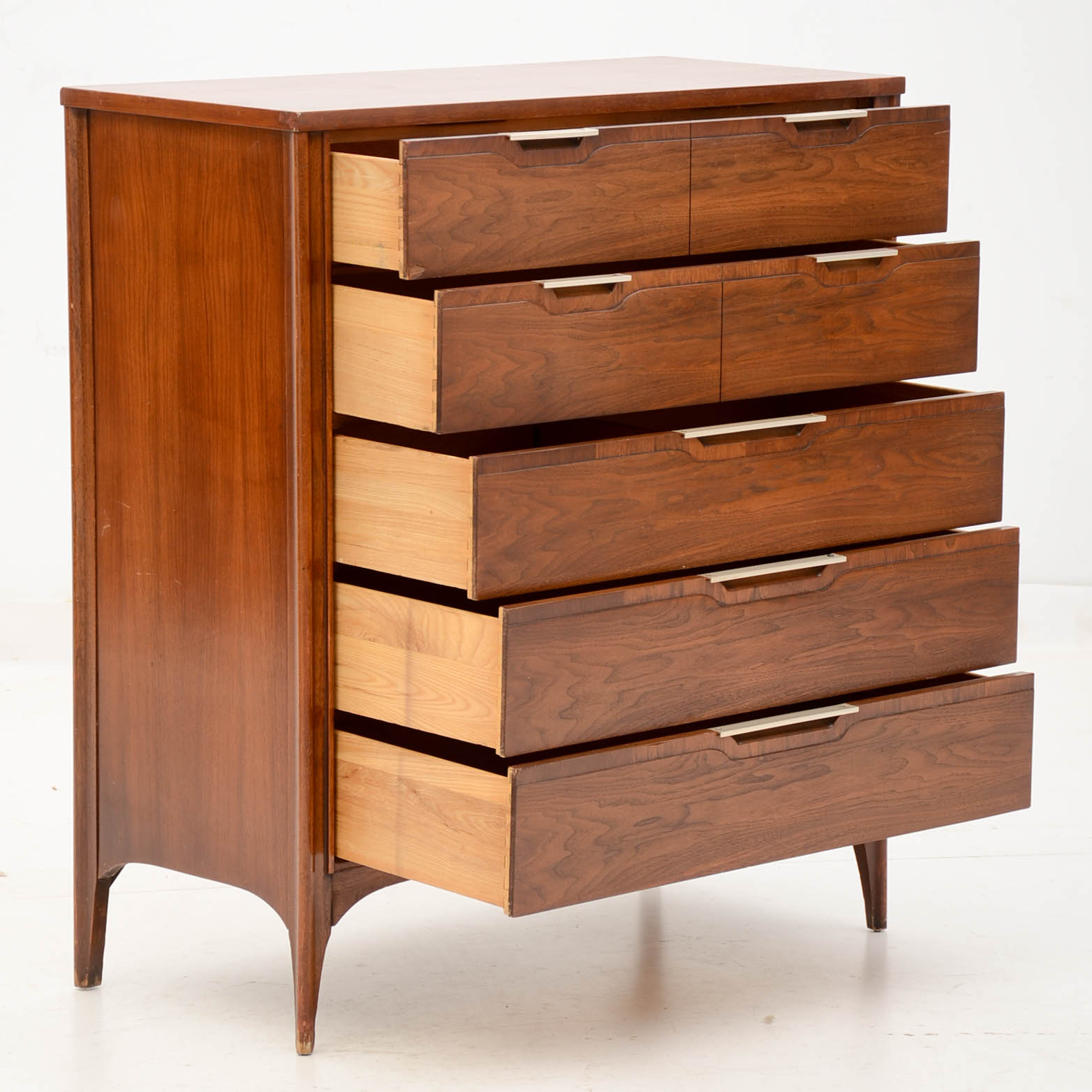Kent-Coffey Mid Century Modern Chest of Drawers