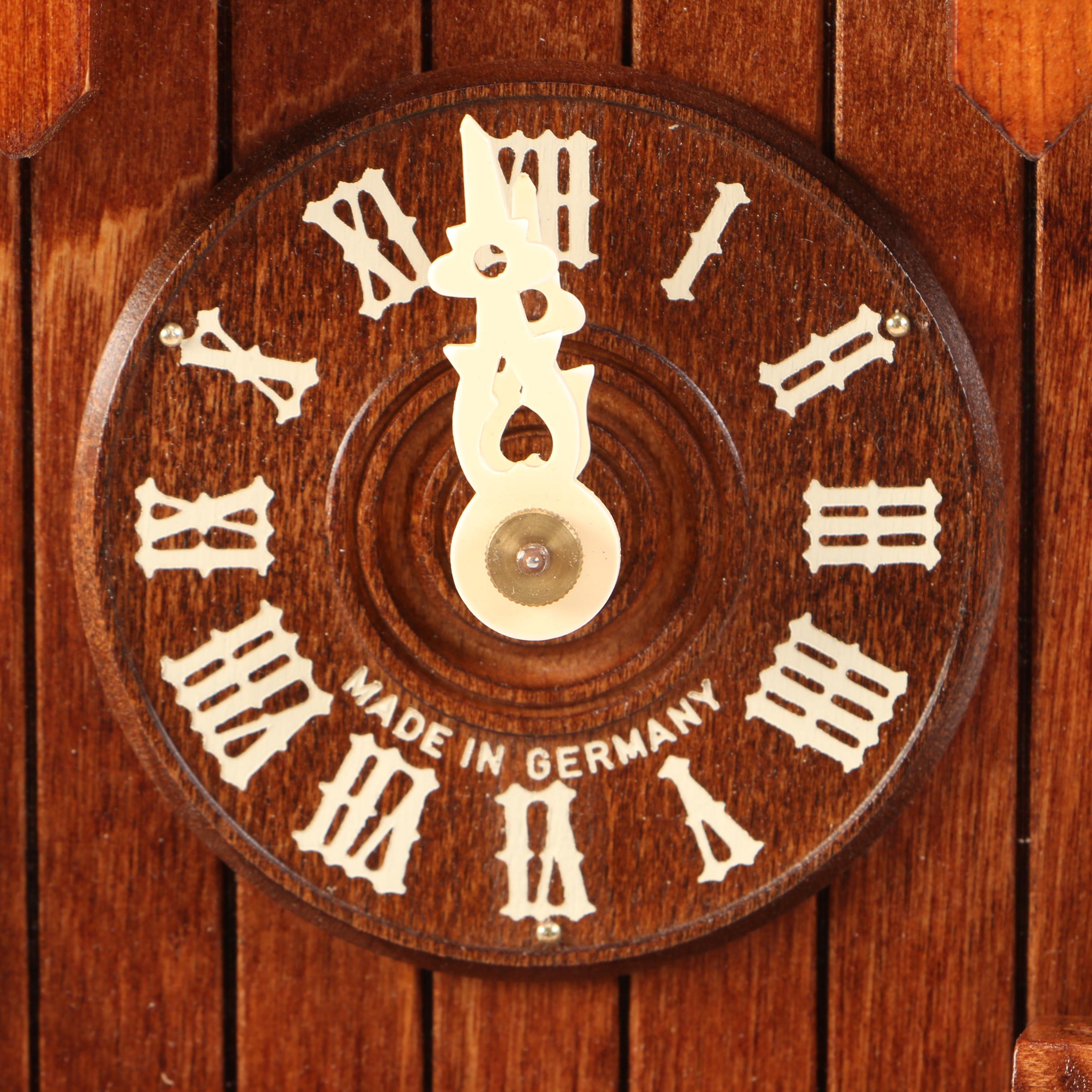 Schwarzwalduhren Cuckoo Clock From Germany