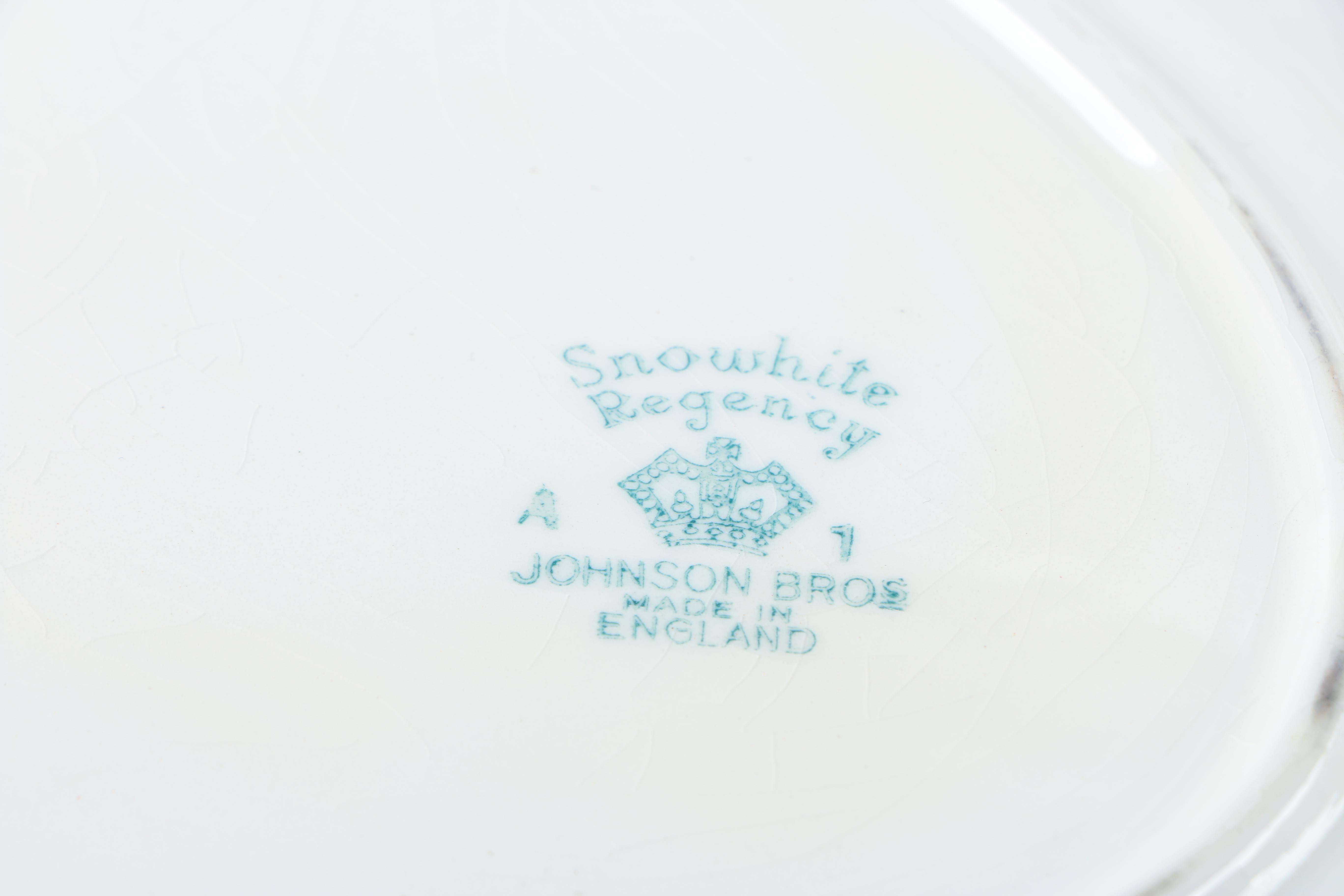 Johnson Brothers "Snowhite Recency" Tableware