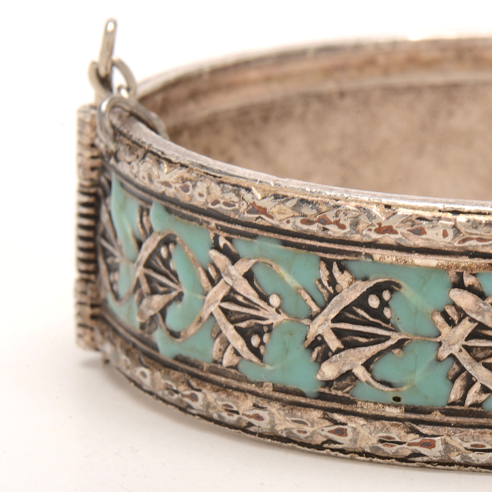 Vintage Enameled Hinged Bangle