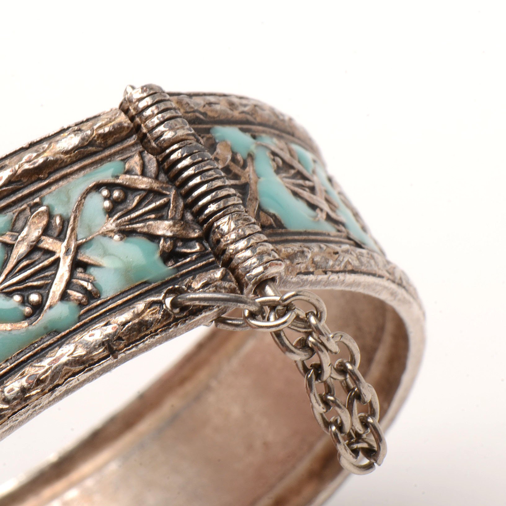 Vintage Enameled Hinged Bangle