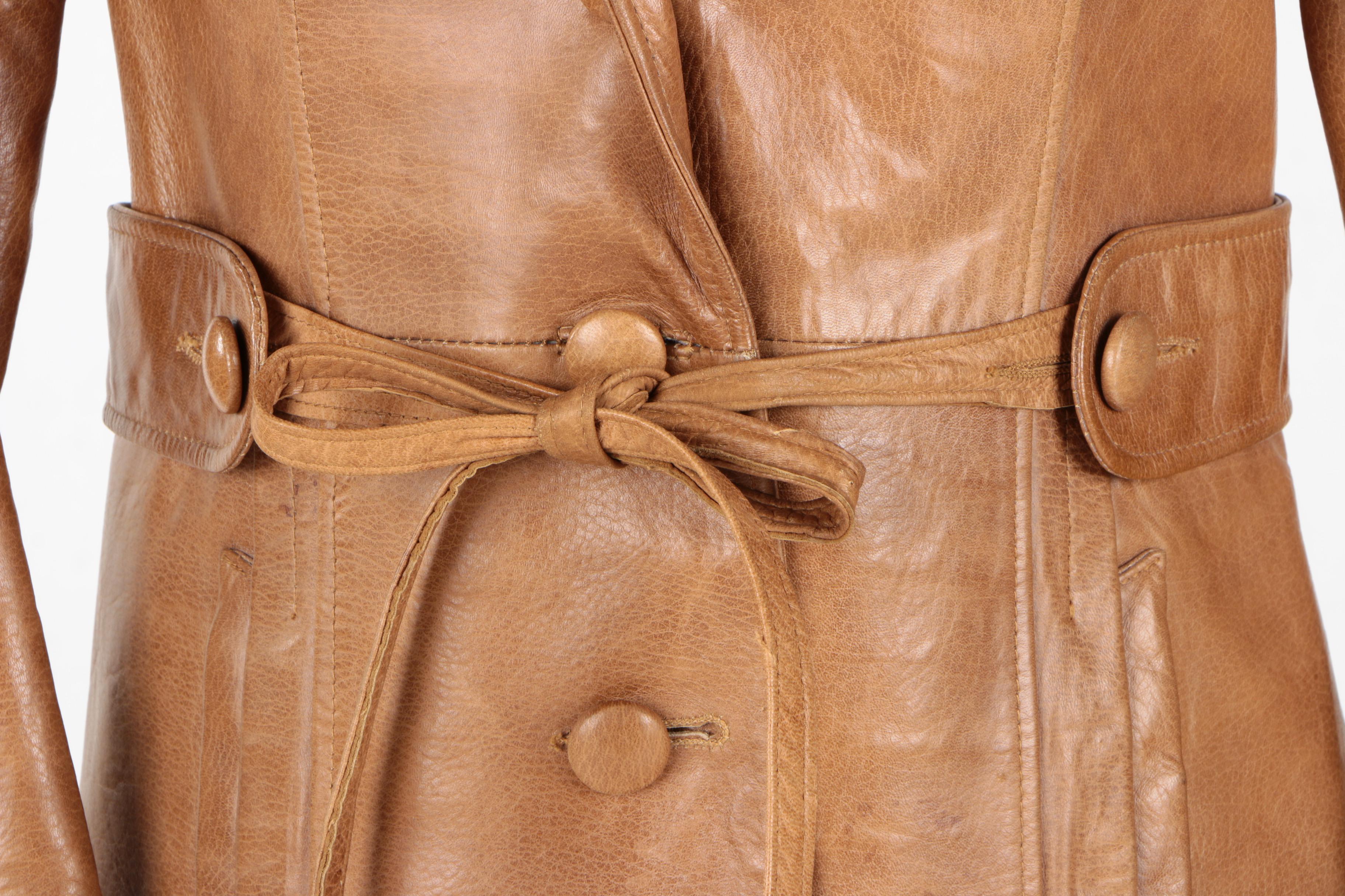 Lady Scully Leather Coat With Muskrat Collar