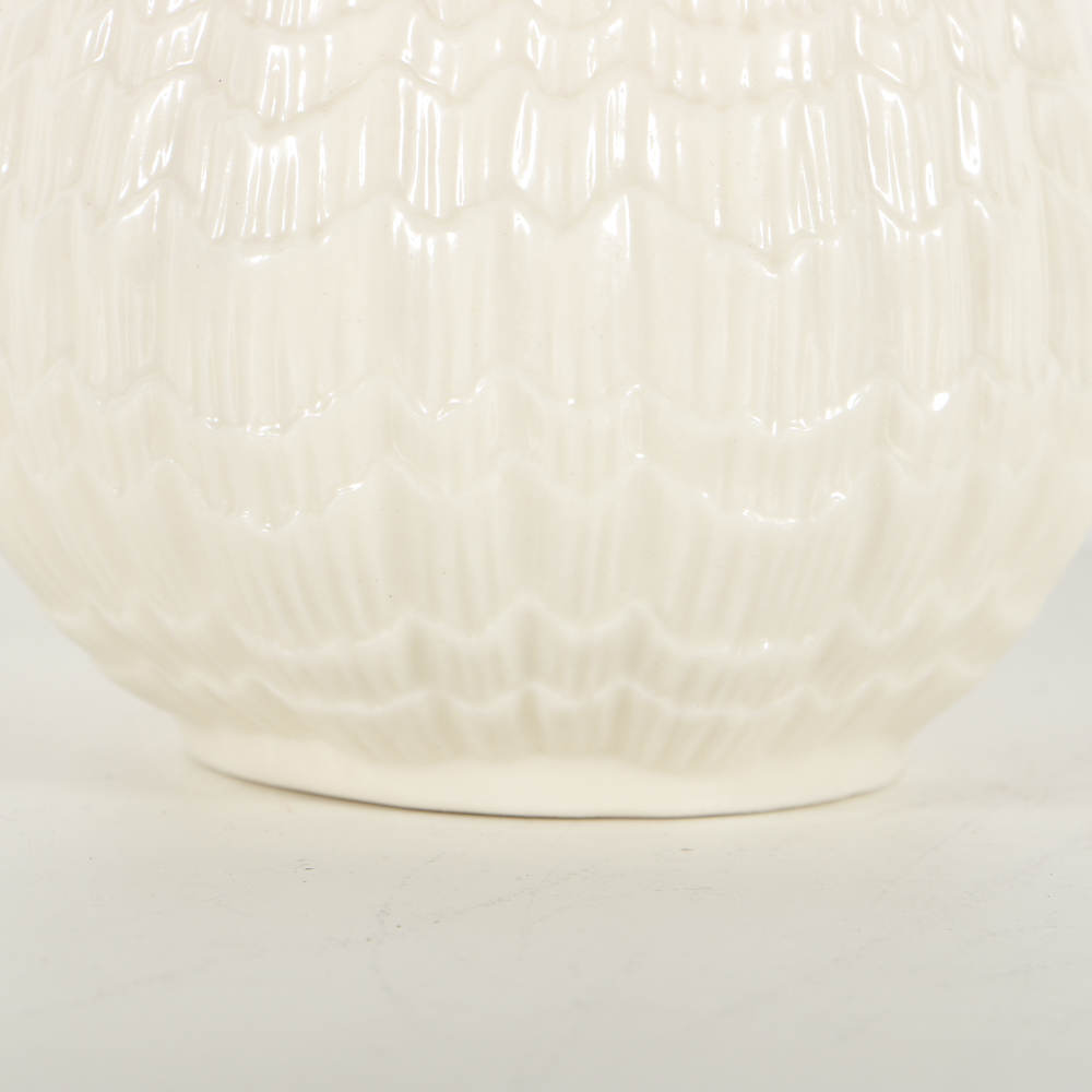 1965 Belleek Pottery "Tridacna" Porcelain Jug and Bowl