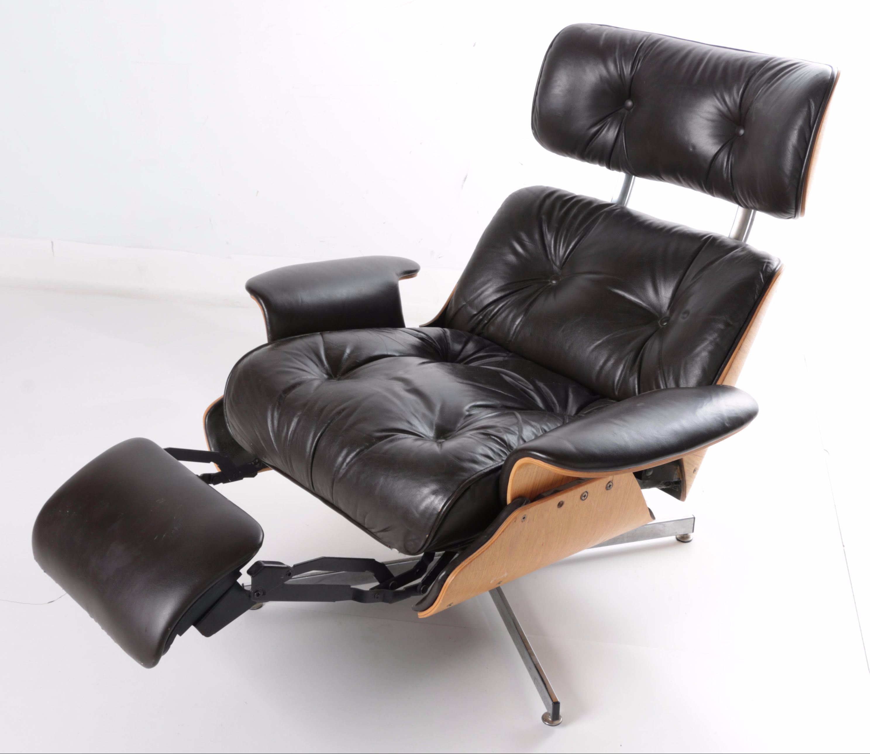 Mid Century Modern Eames Style Reclining Lounge Chair by C.F.A./Plycraft