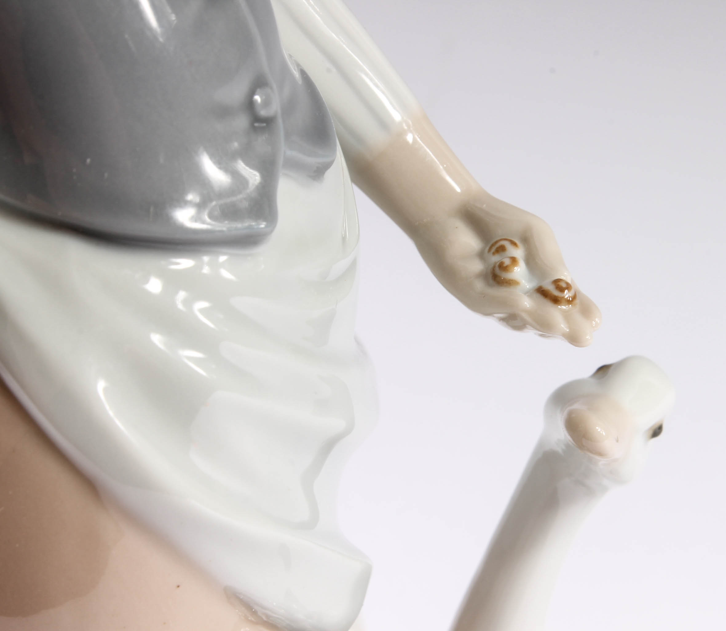 Lladró Figurine Depicting Girl Feeding Geese