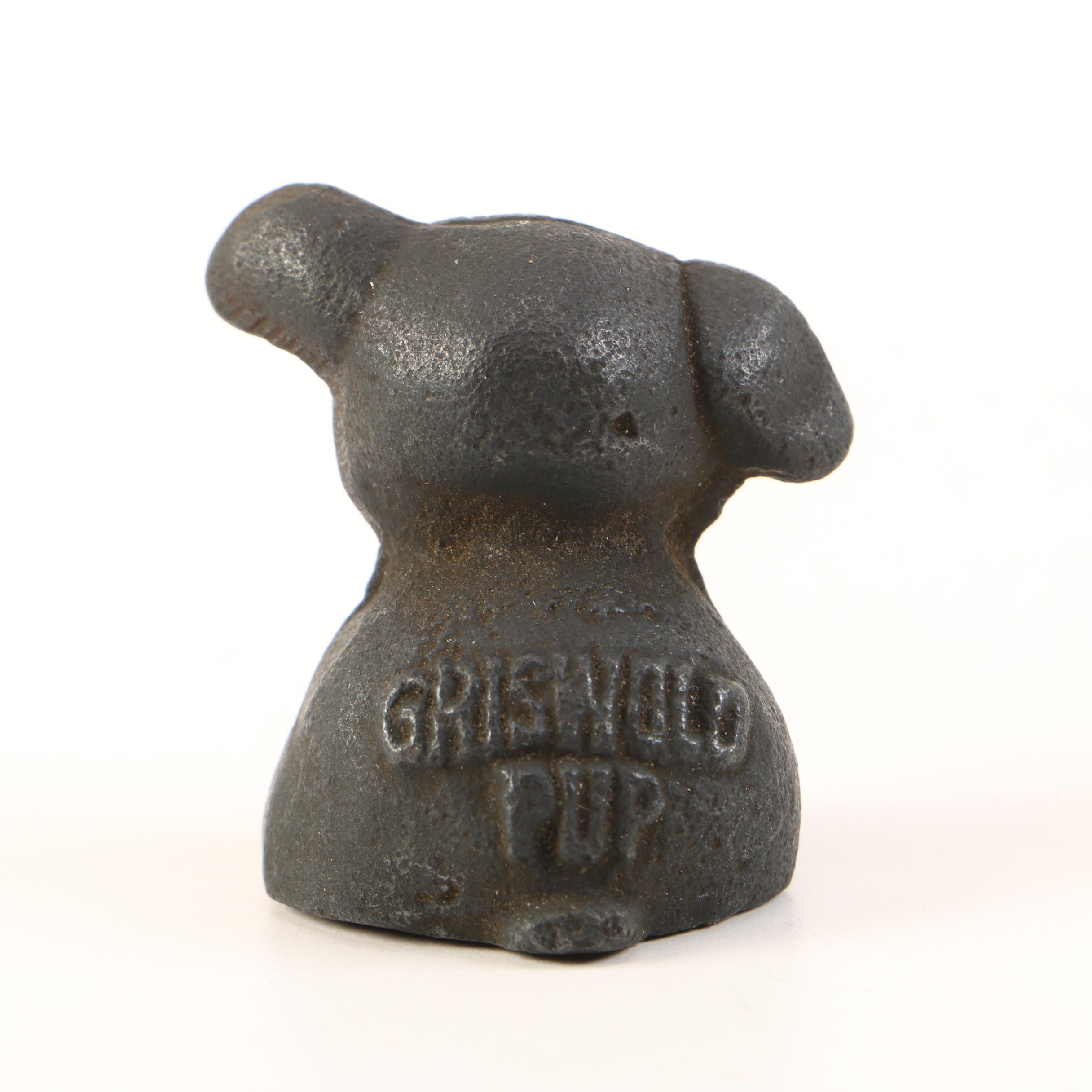 Vintage Griswold Cast Iron Dog Paperweight