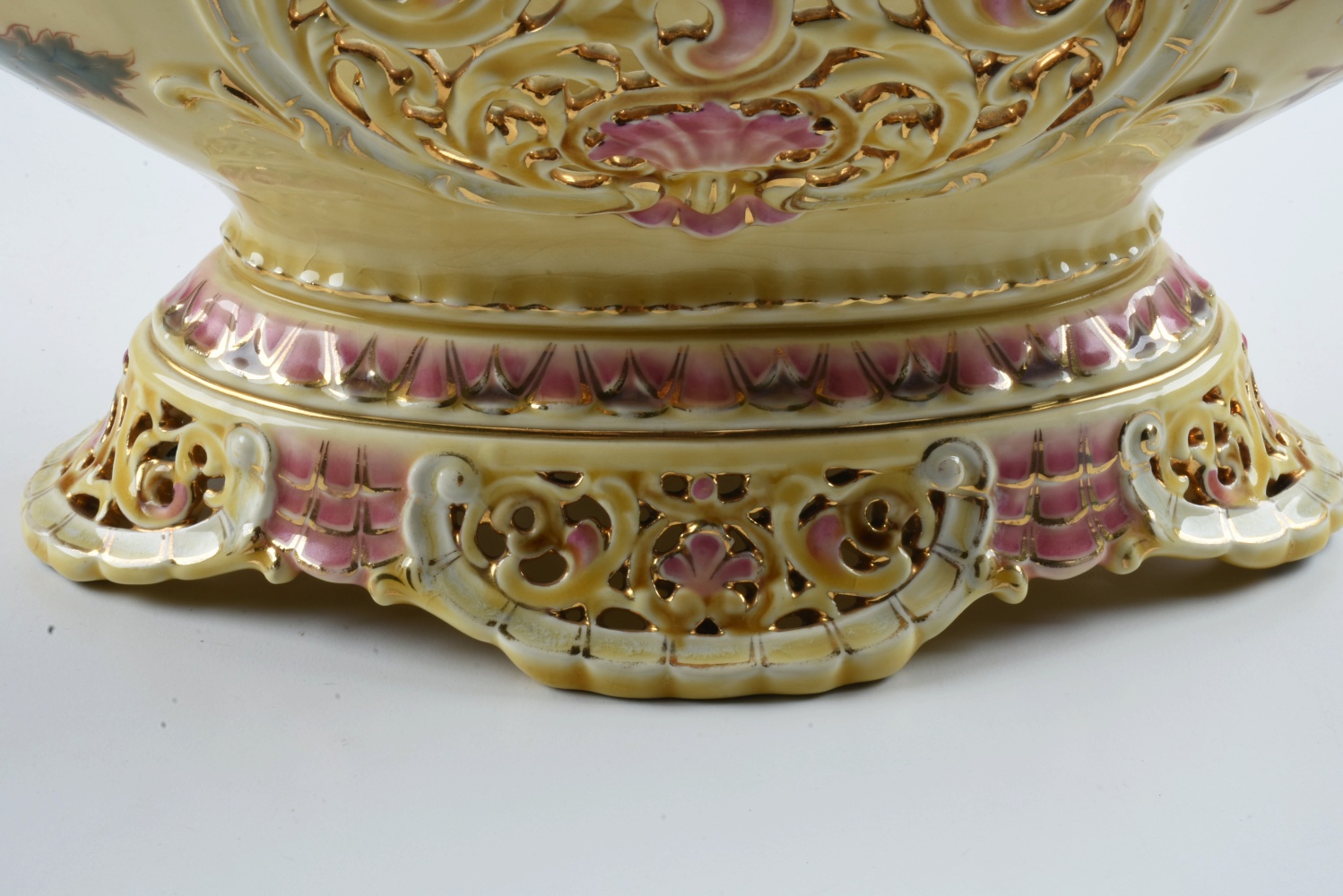 19th-Century Zsolnay Reticulated Ceramic Centerpiece Bowl