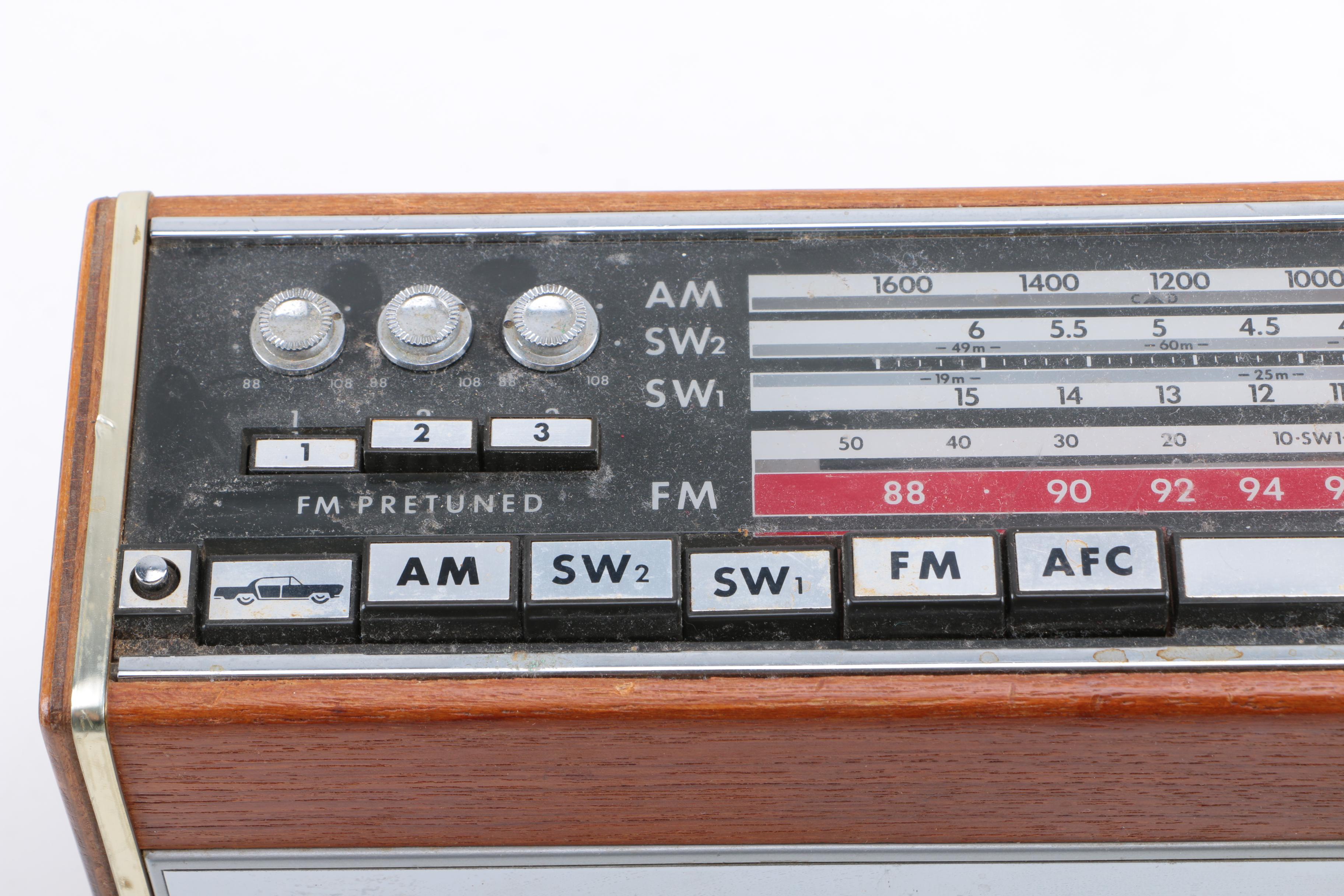 Telefunken Bajazoo Deluxe Short Wave Radio