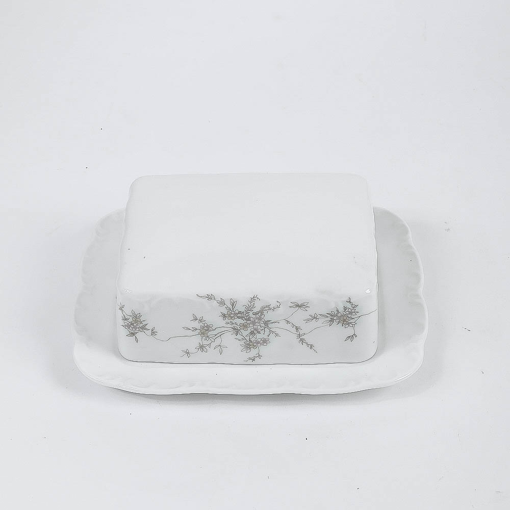 A Collection of Vintage Rosenthal "Classic Rose" Serve Ware Including a Tea Service