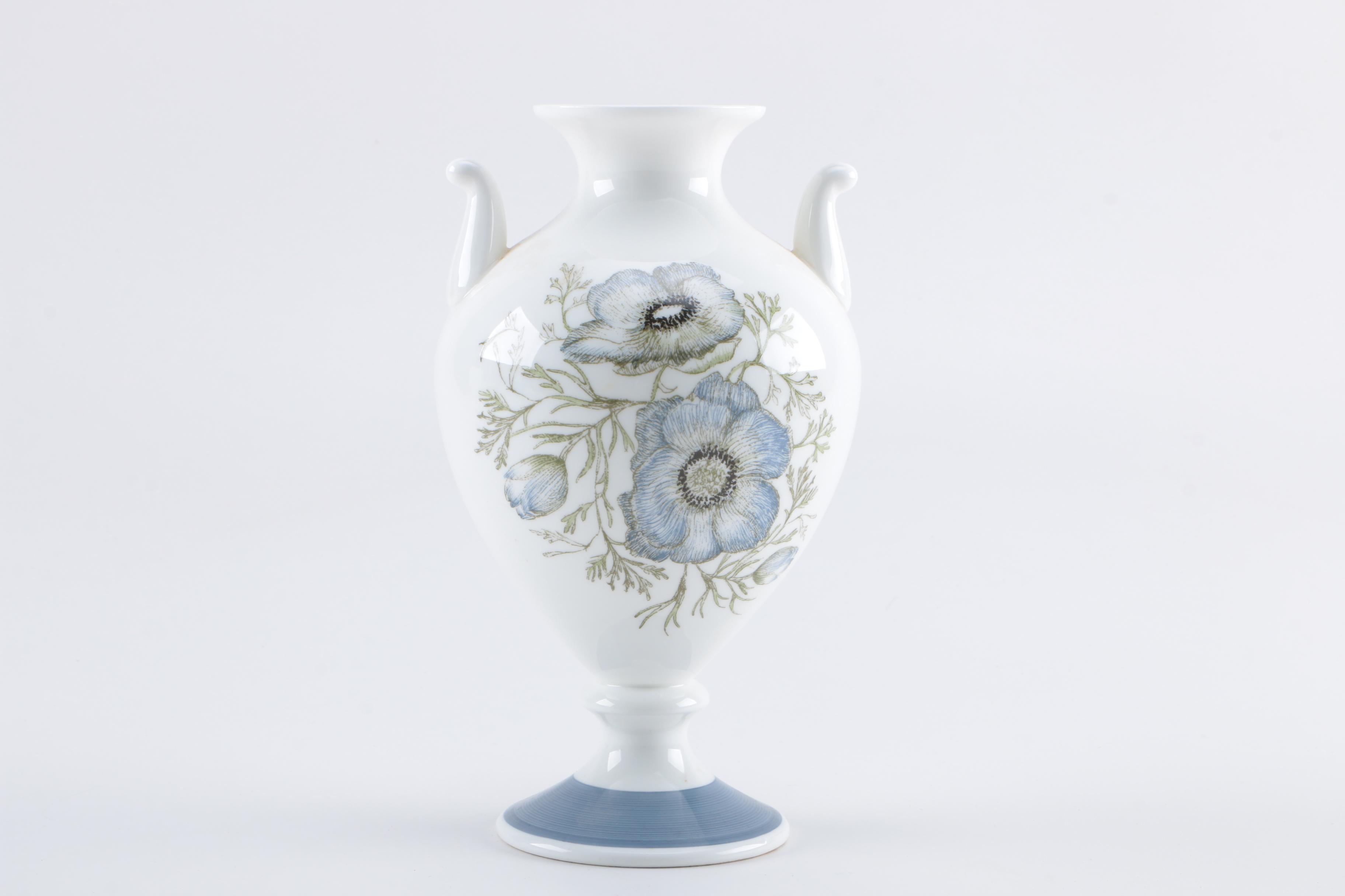 Mid Century Wedgwood "Glen Mist" Vase Designed by Susie Cooper