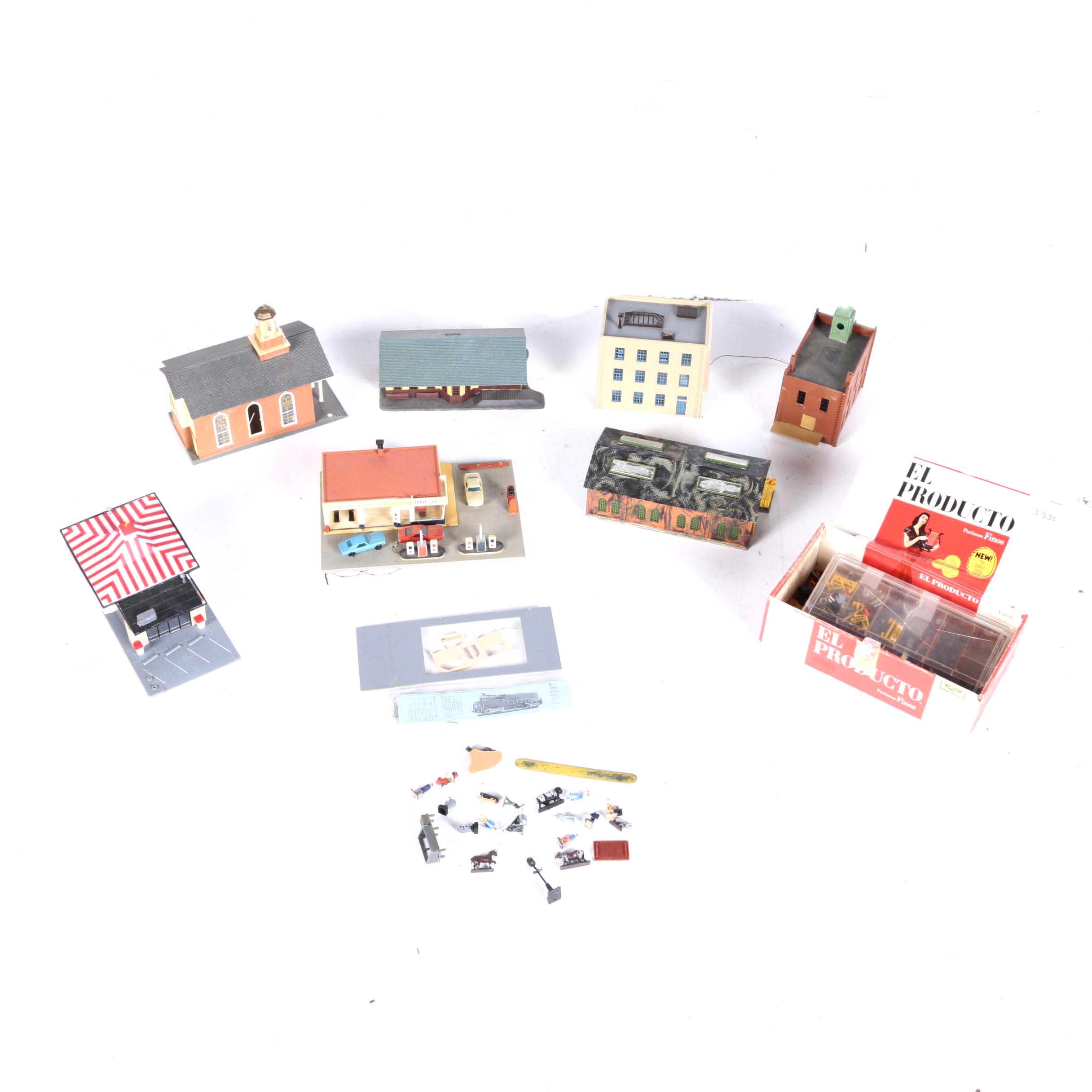 Assorted Vintage Train Set Decorations and Accessories