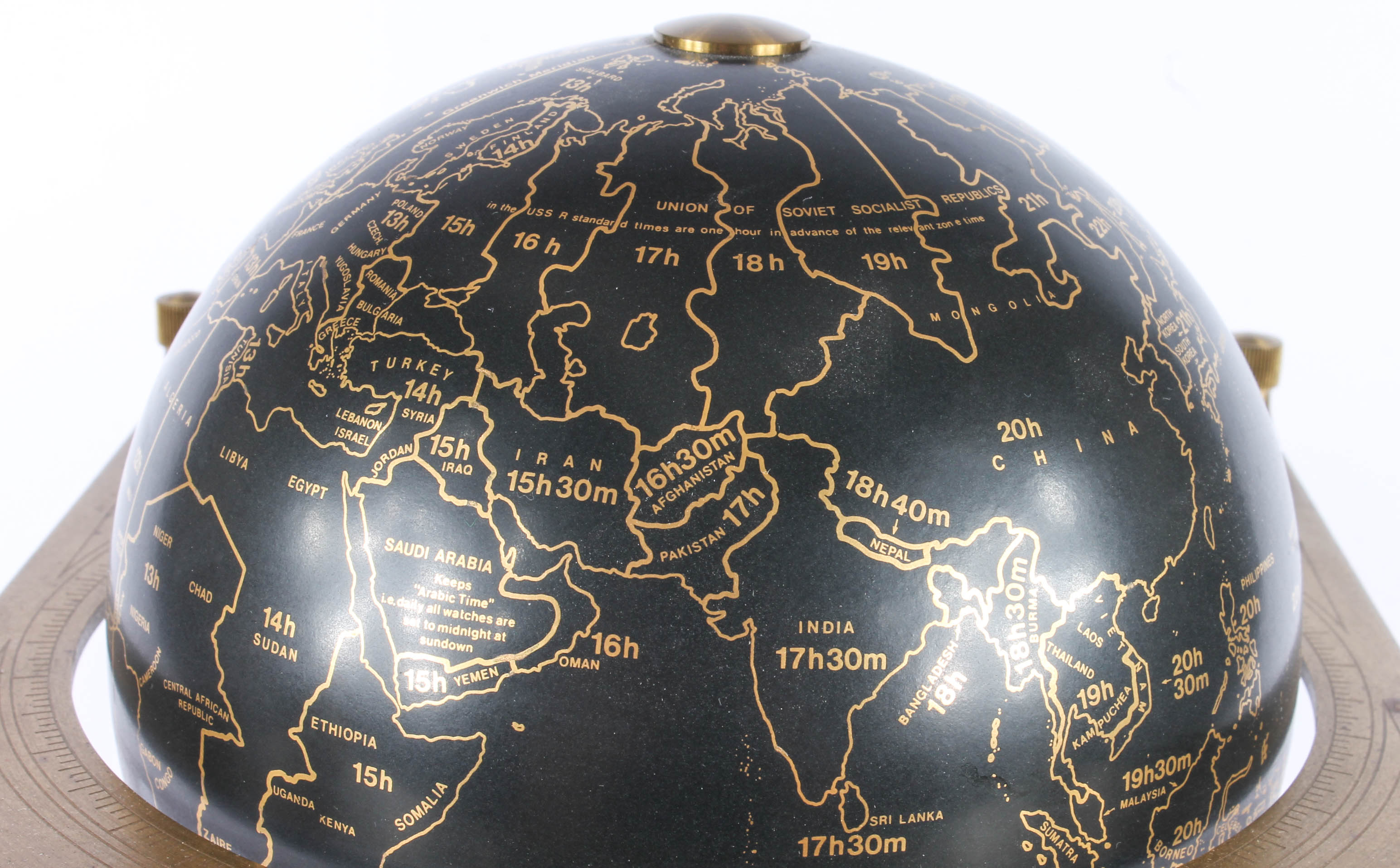 Vintage Royal Geographic Society International Time Zone Clock