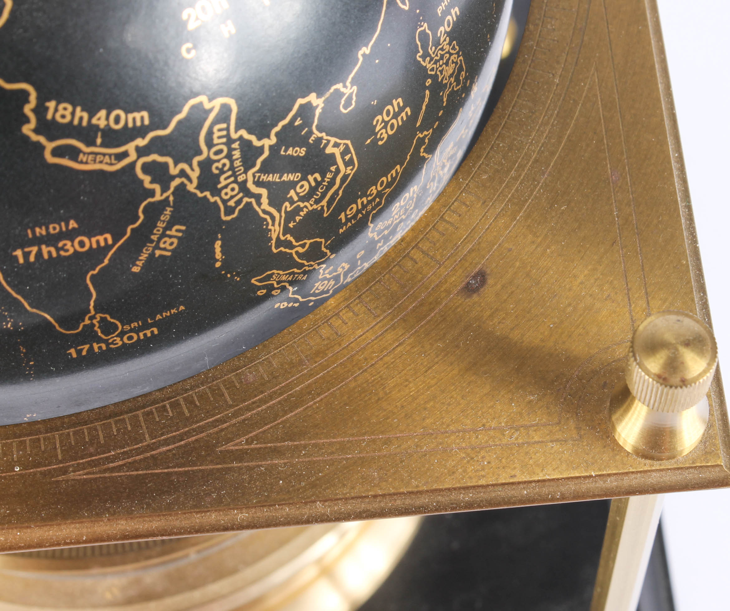 Vintage Royal Geographic Society International Time Zone Clock