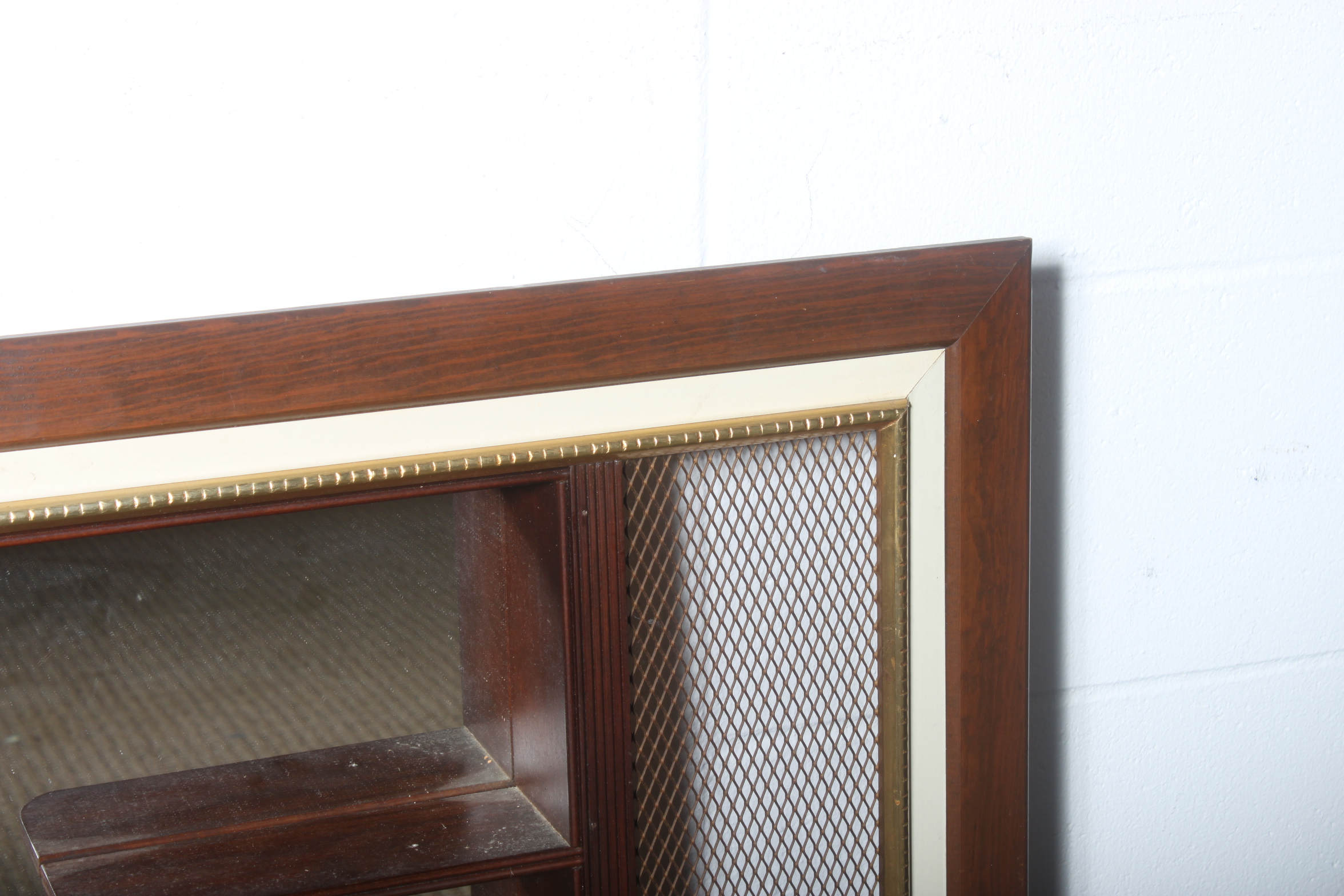 Mid Century Illinois Moulding Co. Mirrored Display Shelving Unit