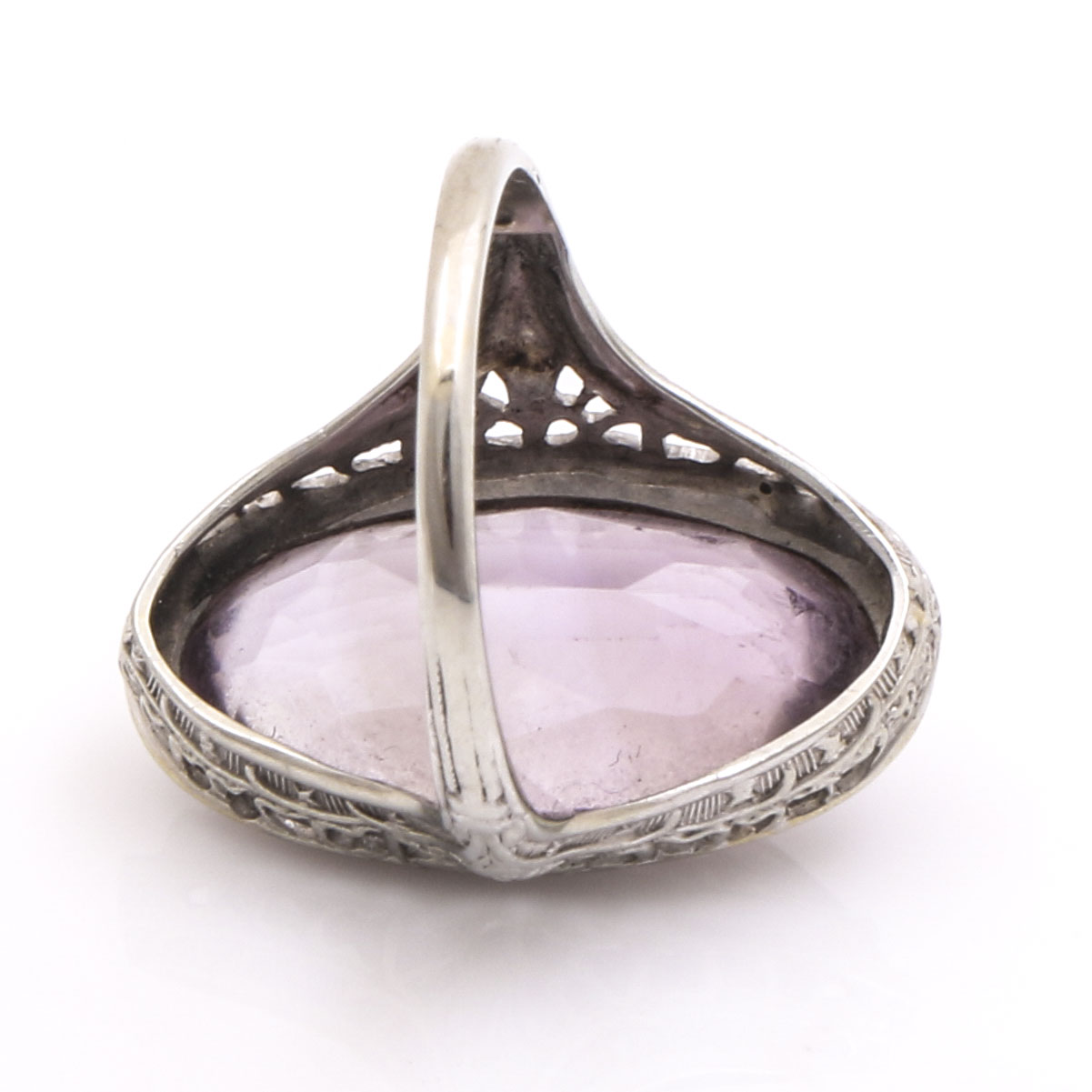 18K White Gold Amethyst Ring