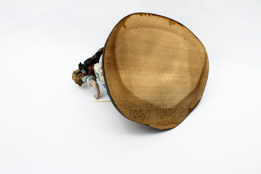 Liciano Cazzola Capodimonte Italian Porcelain Figurine