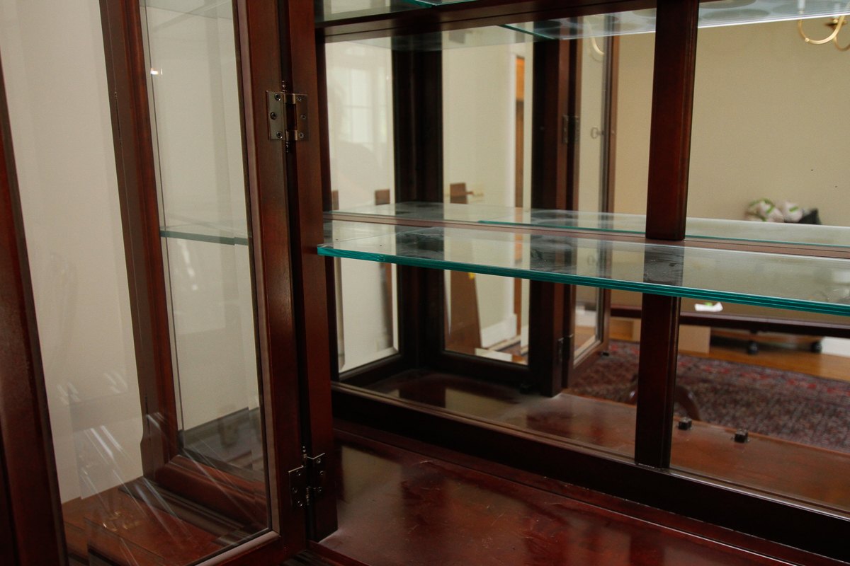 Sumter Cabinet Co. Queen Anne Style China Cabinet