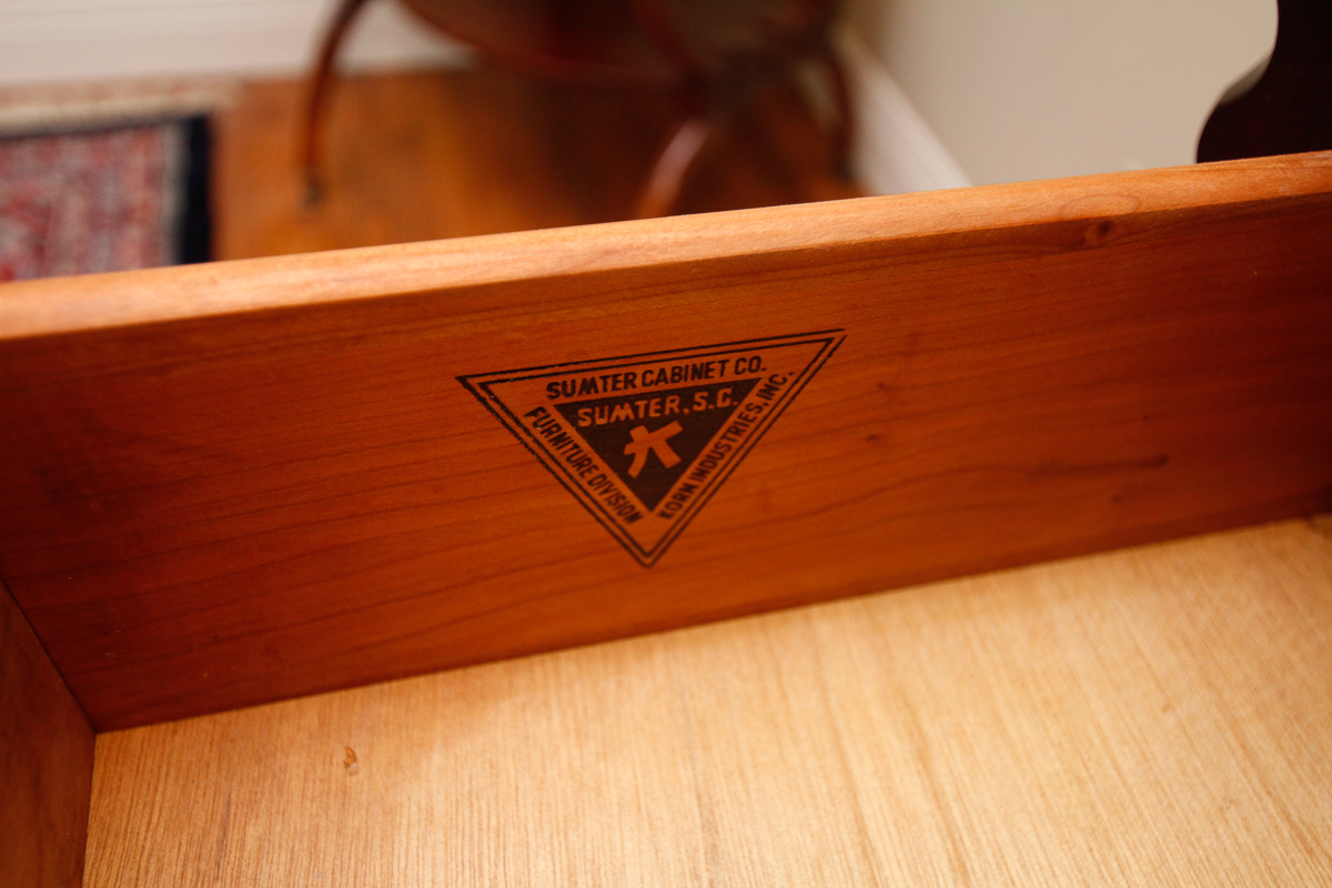 Sumter Cabinet Co. Queen Anne Style China Cabinet