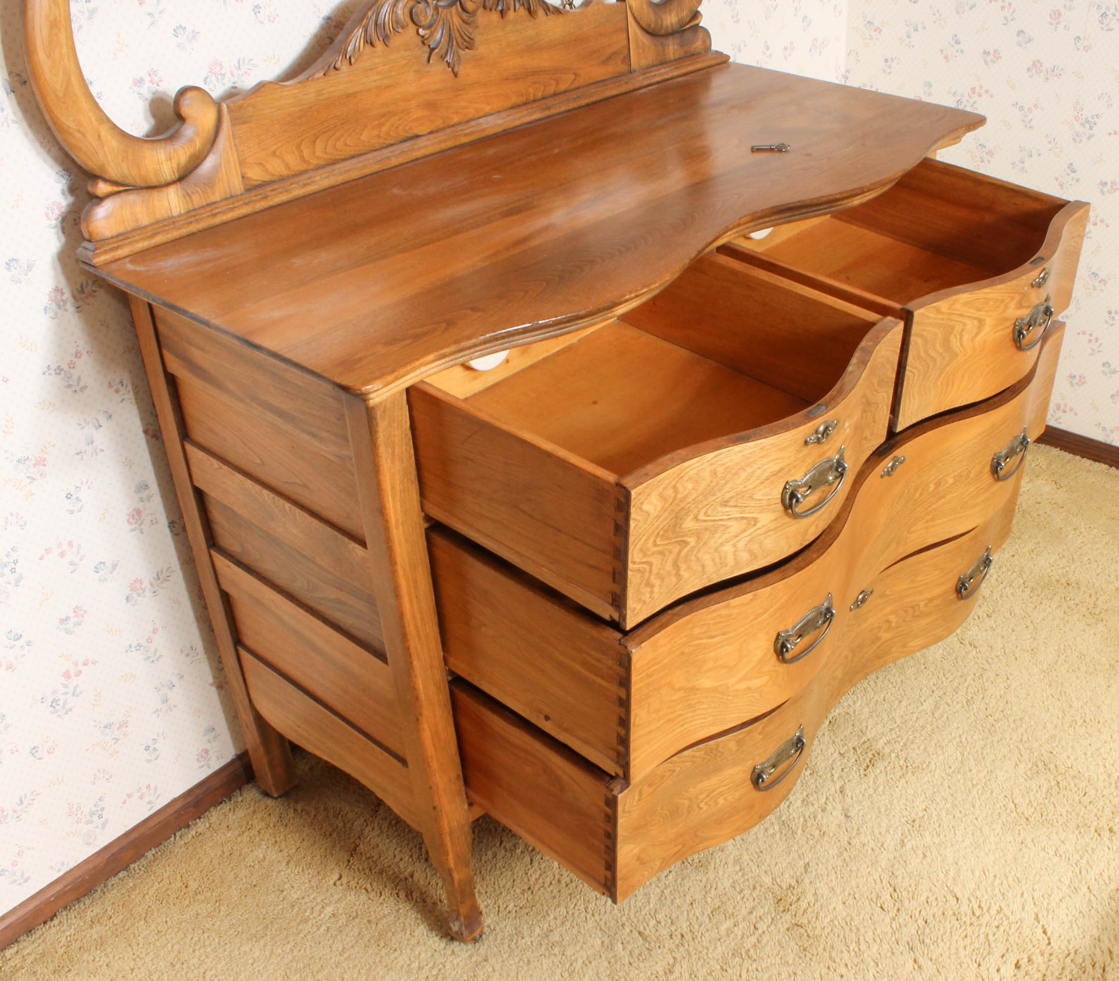 Early Twentieth-Century Oak Dresser with Mirror