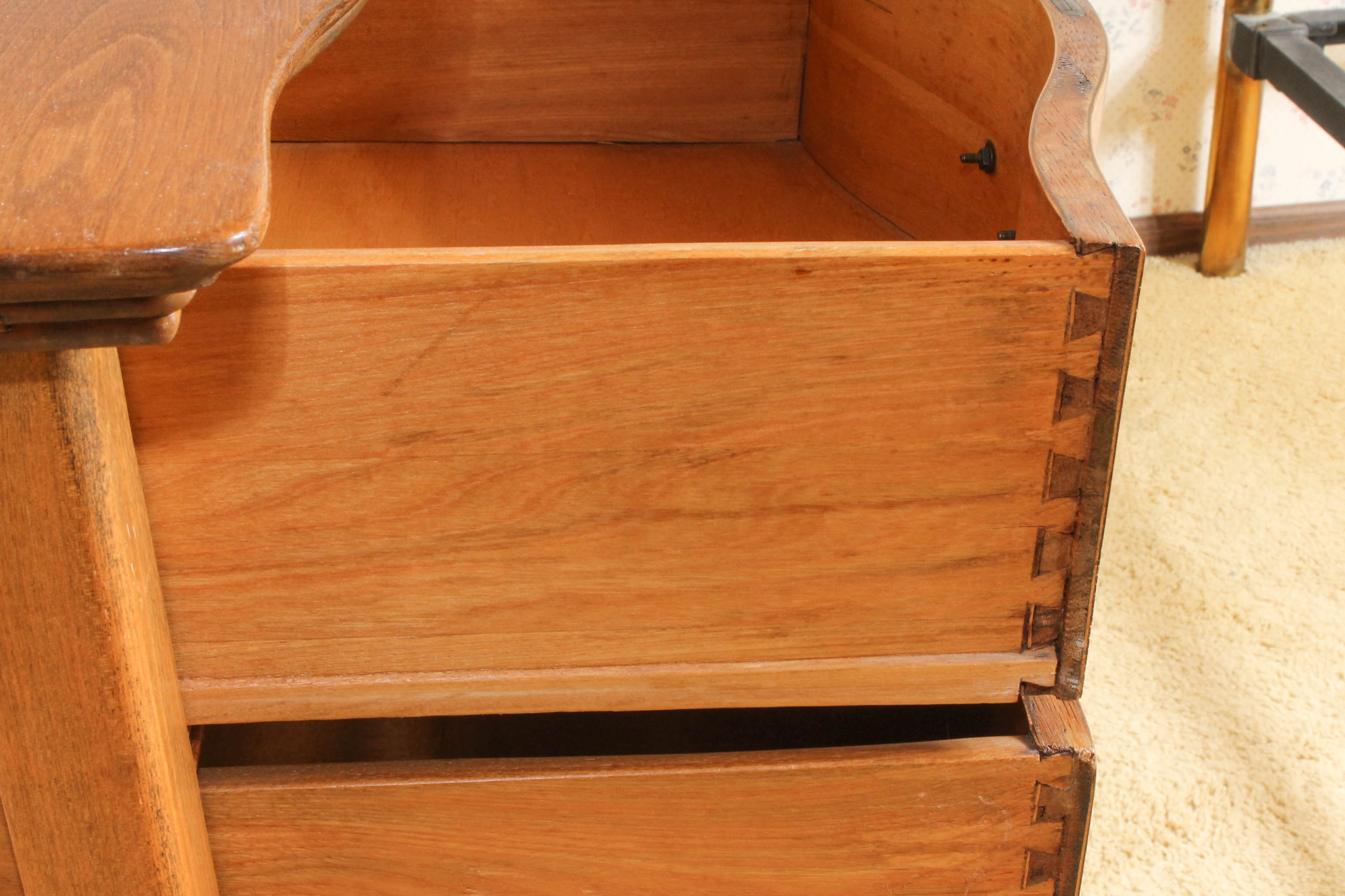 Early Twentieth-Century Oak Dresser with Mirror